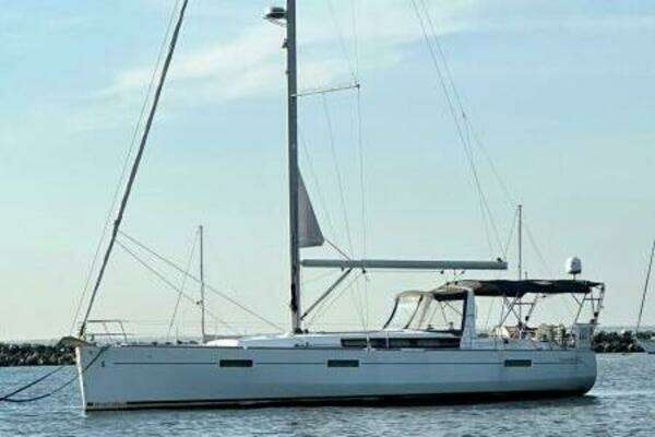 2017 Beneteau Oceanis 45