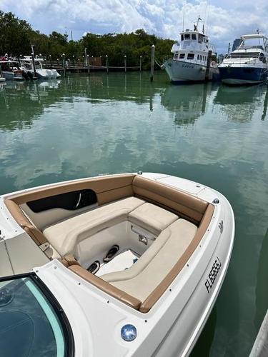 2015 Sea Ray 240 Sundeck - 14