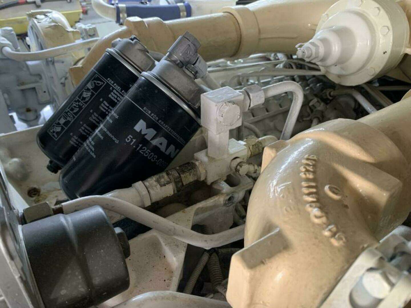2000 Viking 50 Convertible Sportfish - Image 47