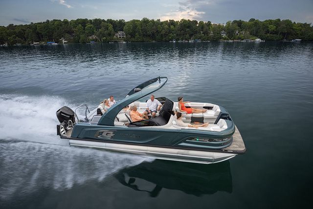 2026 Avalon Excalibur Quad Lounge Windshield 27 FT