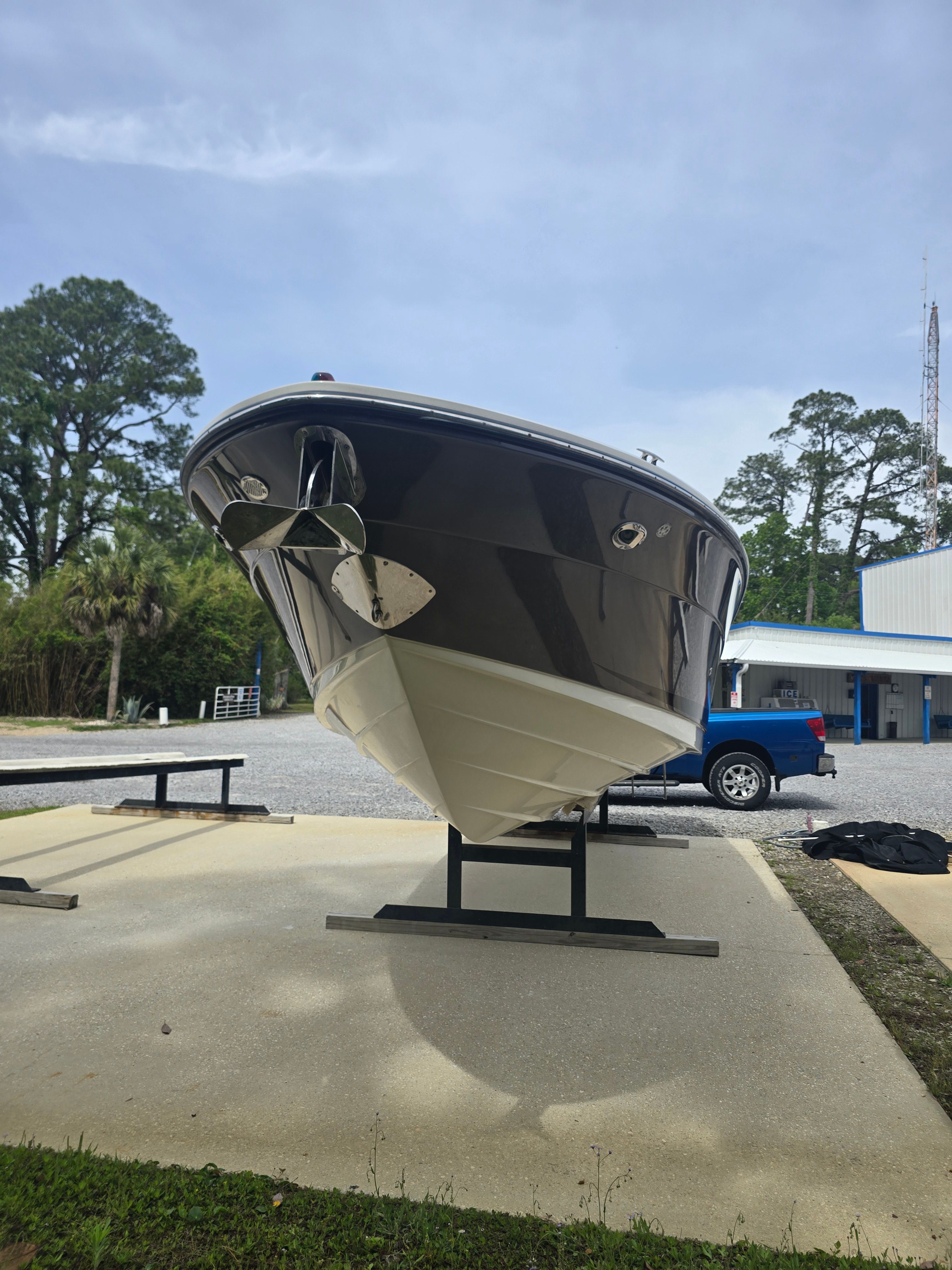 2007 Sea Ray 270 Select EX boat on a stand.