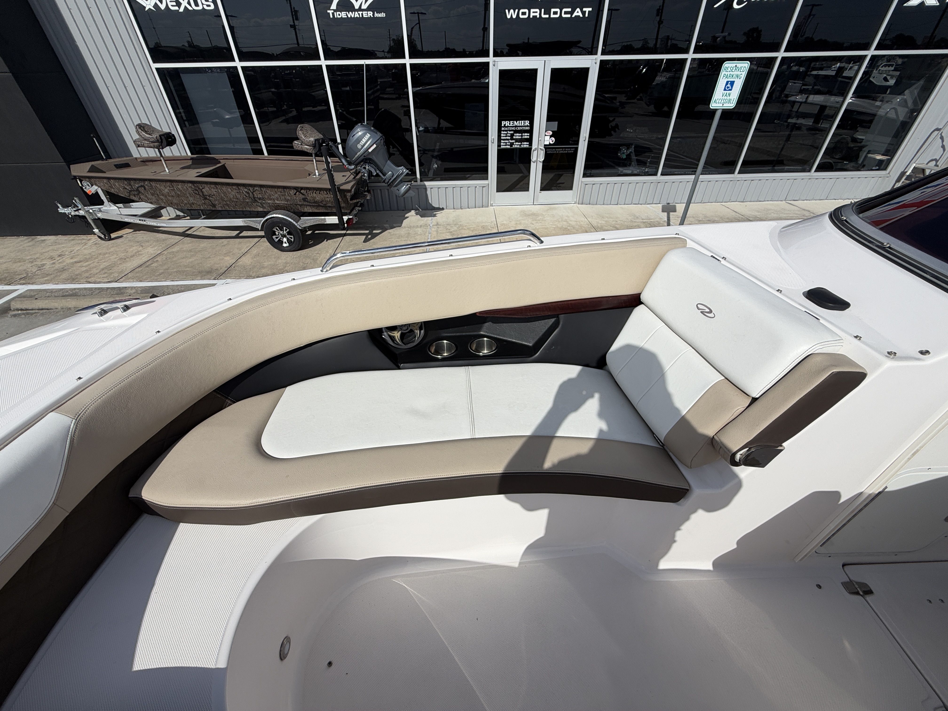 2013 Regal 27 FAST DECK - 22