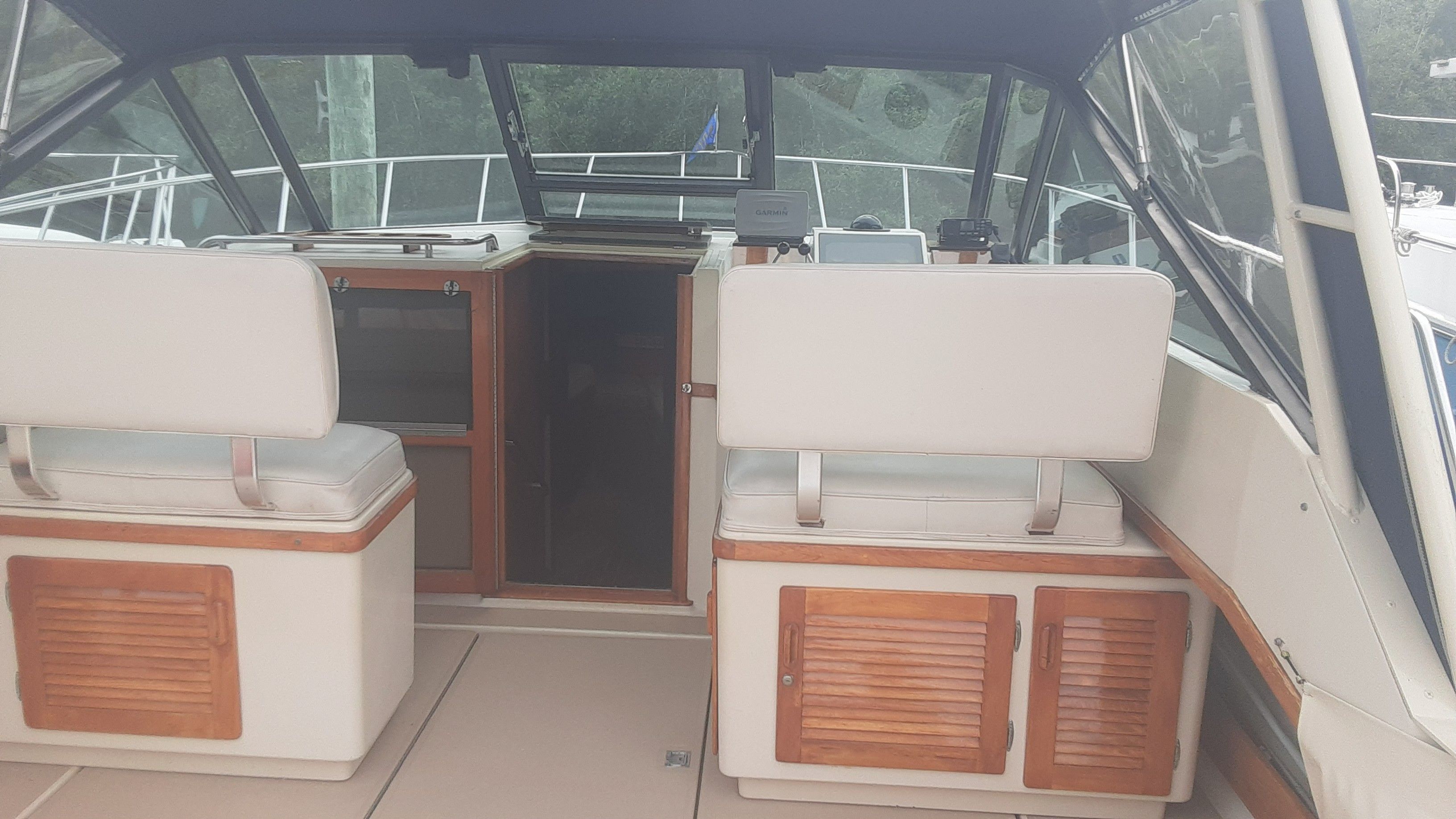 Interior of a 1985 Tiara Yachts 3100 Open.