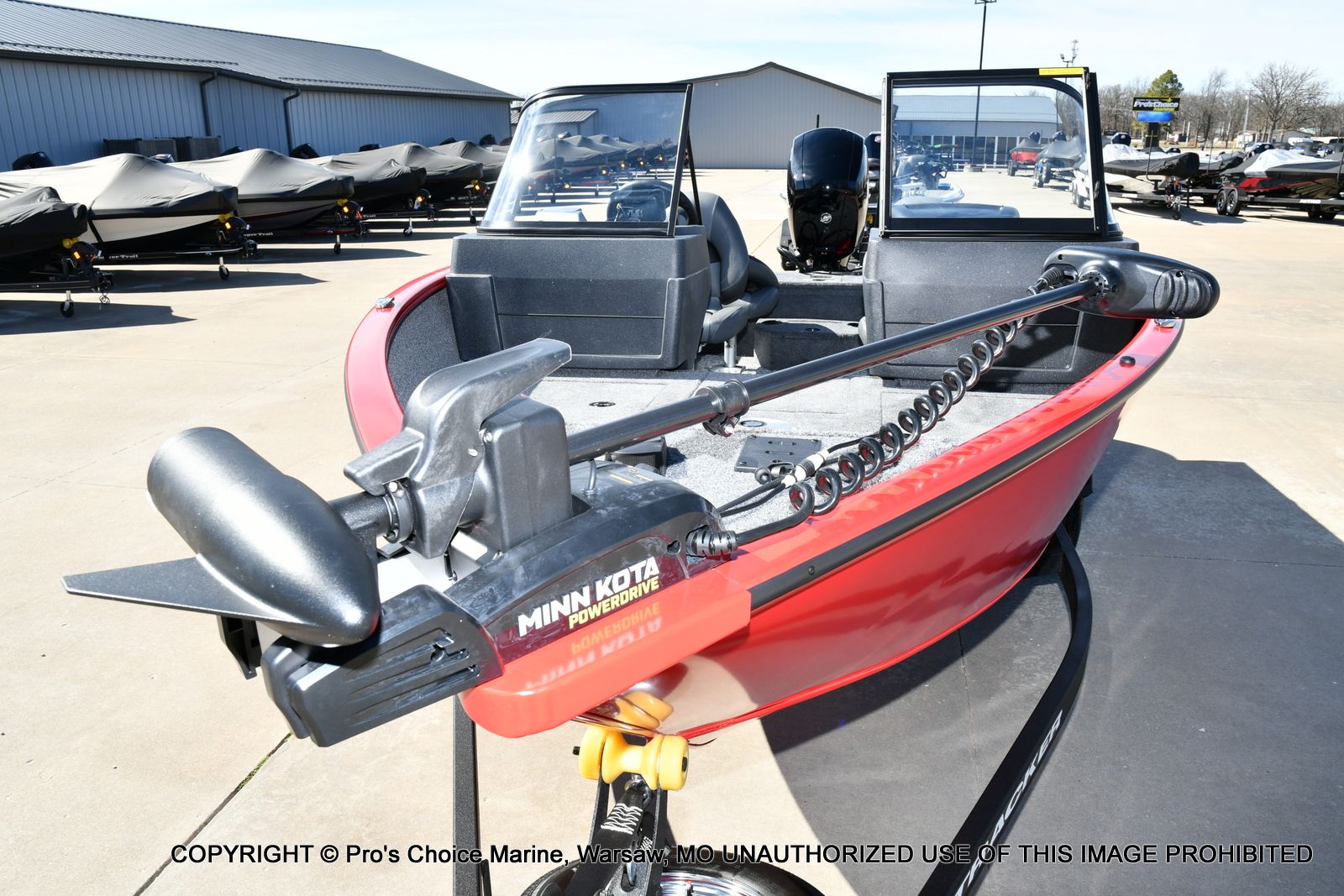 2026 Tracker Pro Guide V-175 WT w/150HP - 25