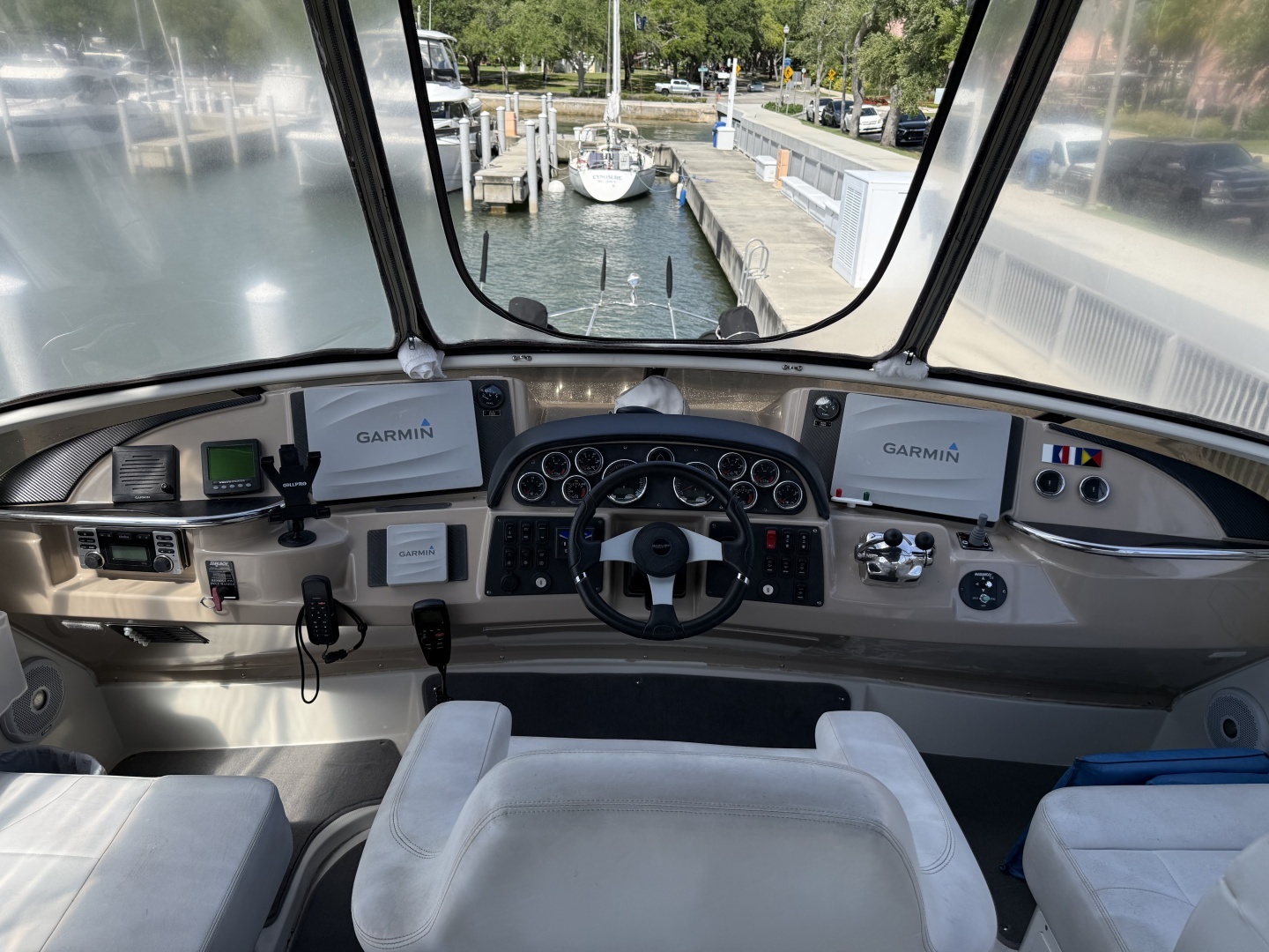 2006 Carver 44 CMY - Image 50