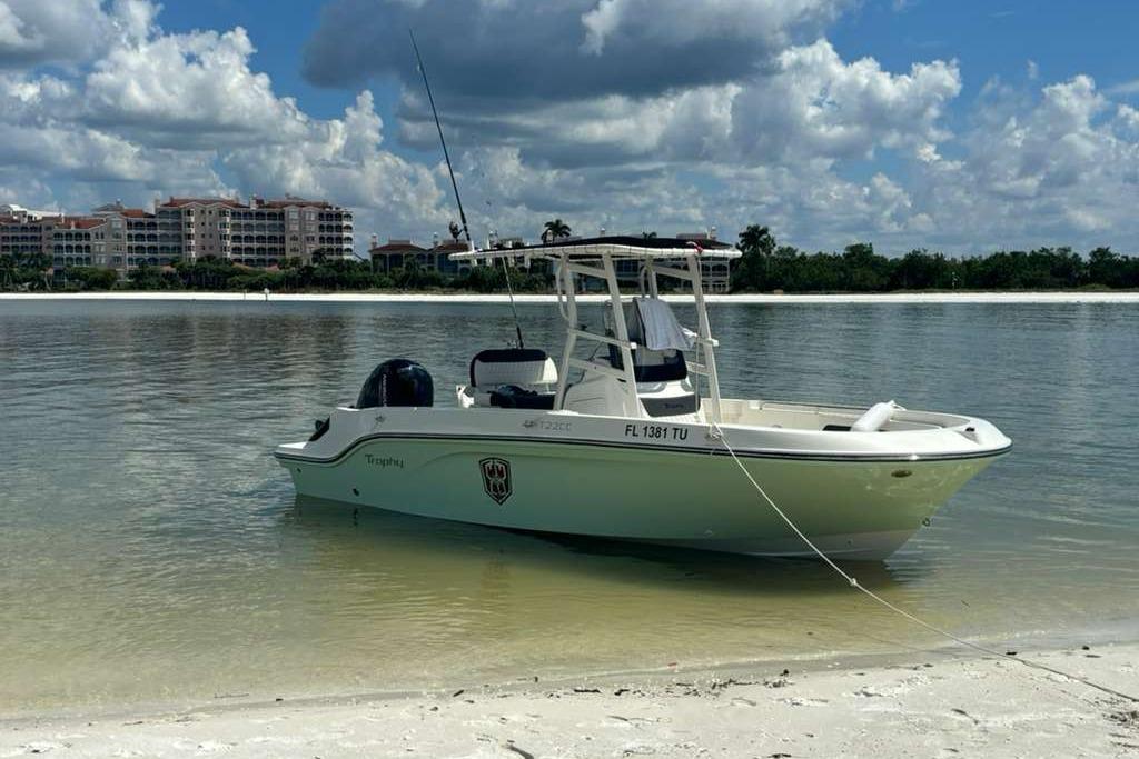 2023 Bayliner Trophy T22CC