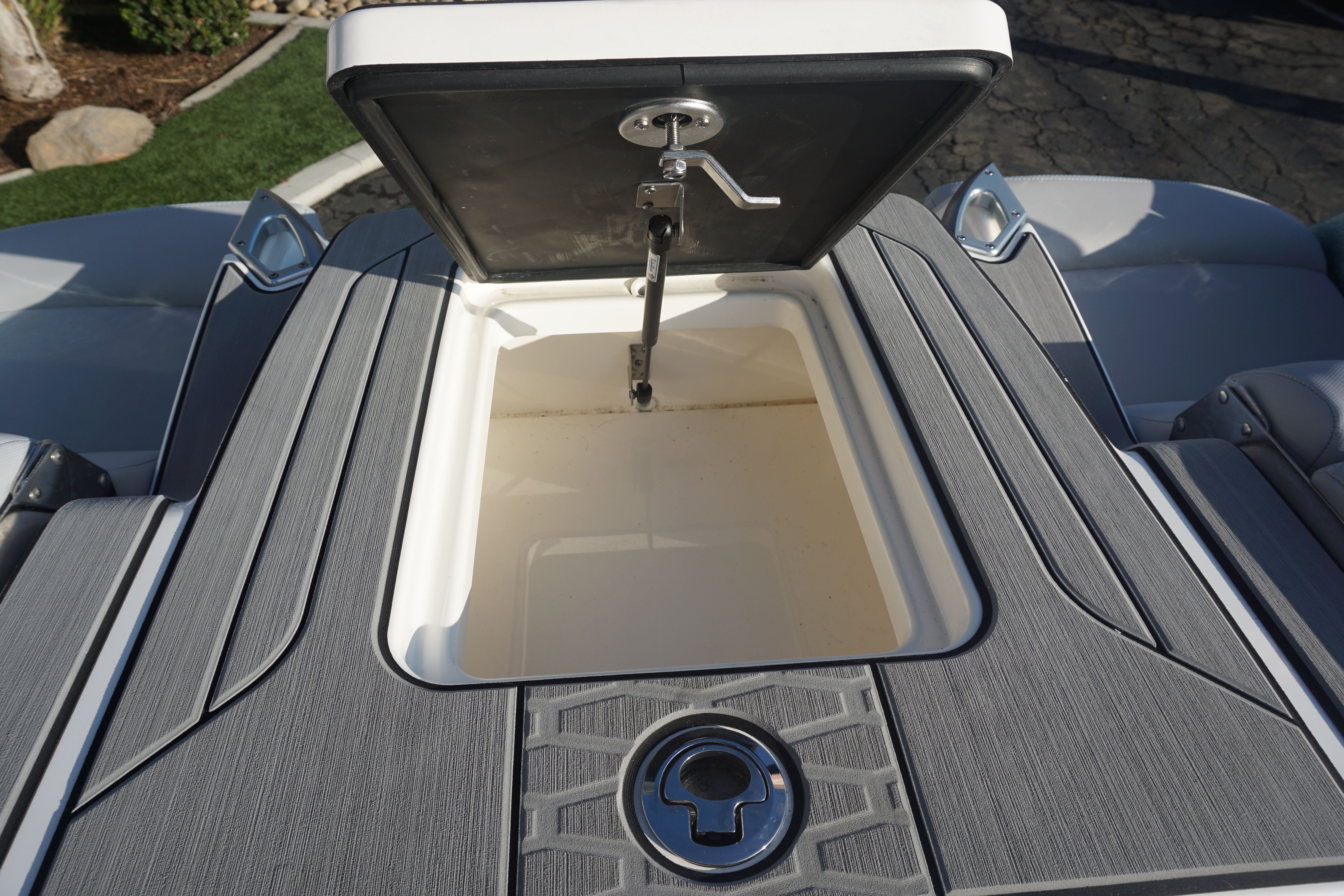 2022 MasterCraft X24 - 35