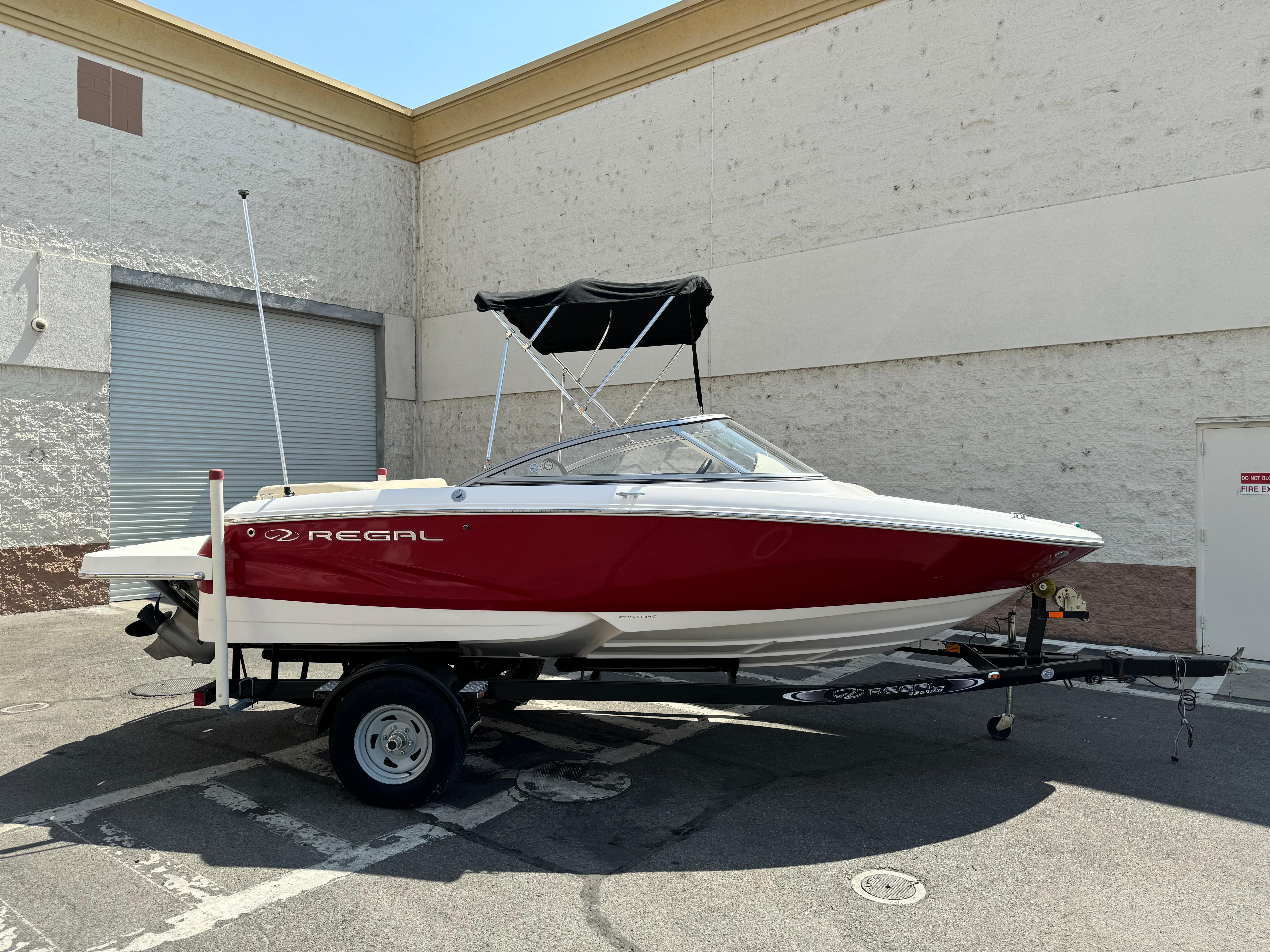 2019 Regal 1900 ES Bowrider