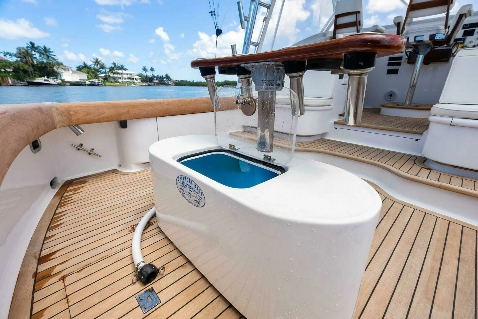 2018 Custom Carolina 35 Express - Image 47