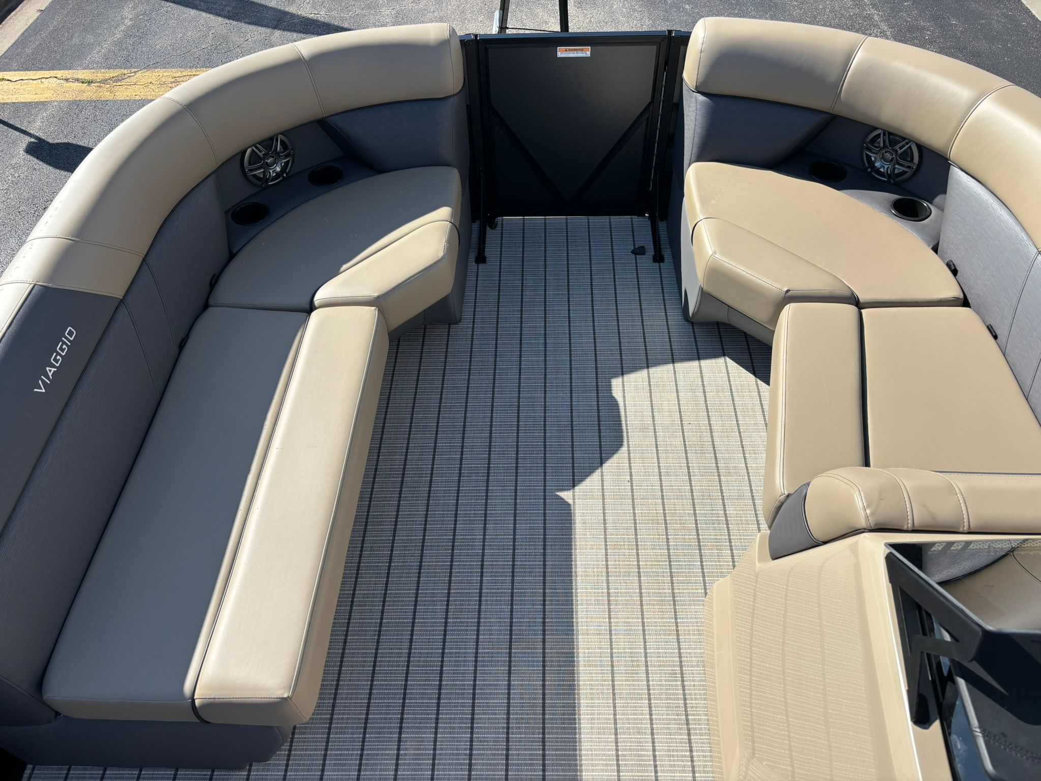 2026 Viaggio V20U - 18