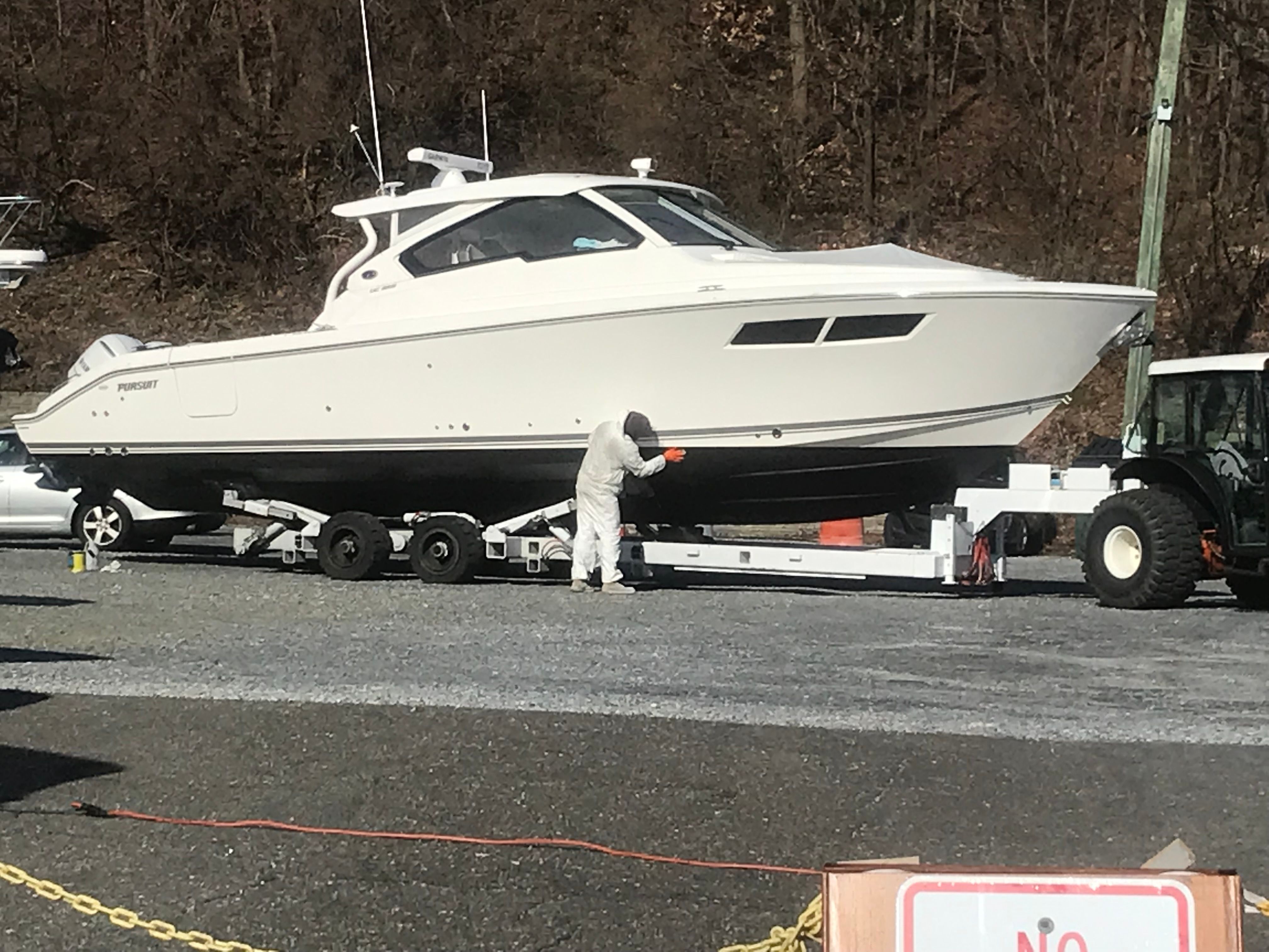2020 Pursuit DC 365 Dual Console