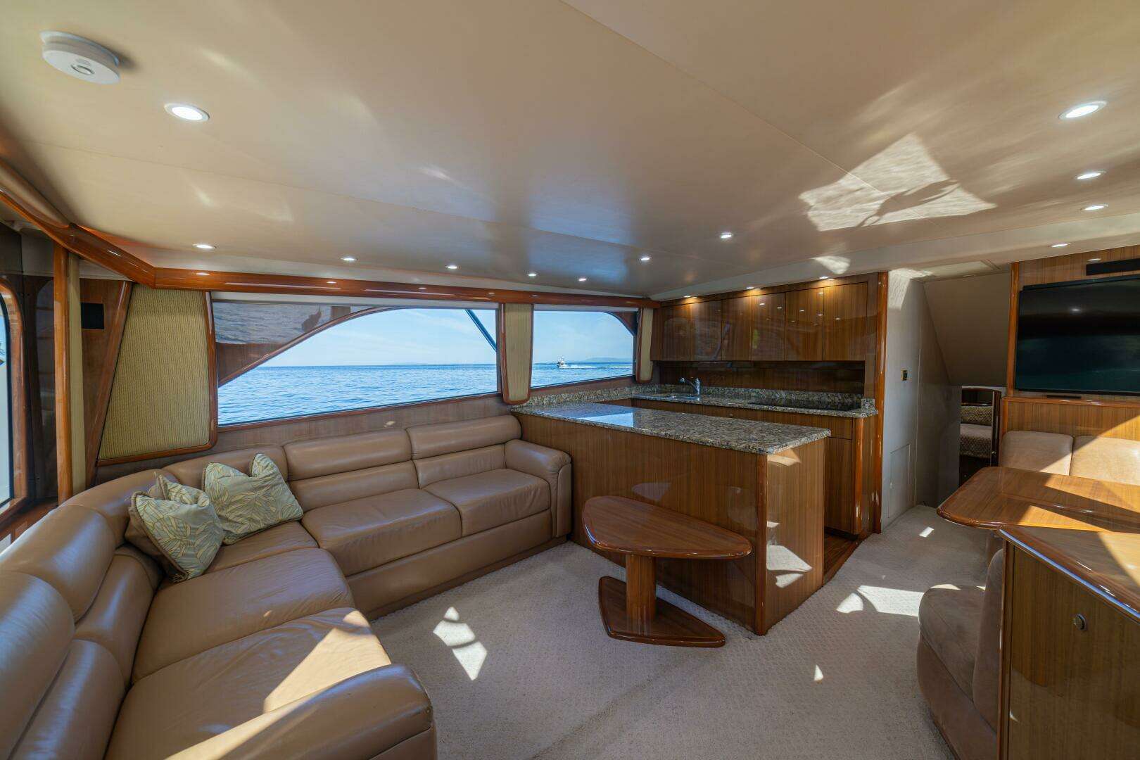 2006 Viking 56 Convertible - Image 29