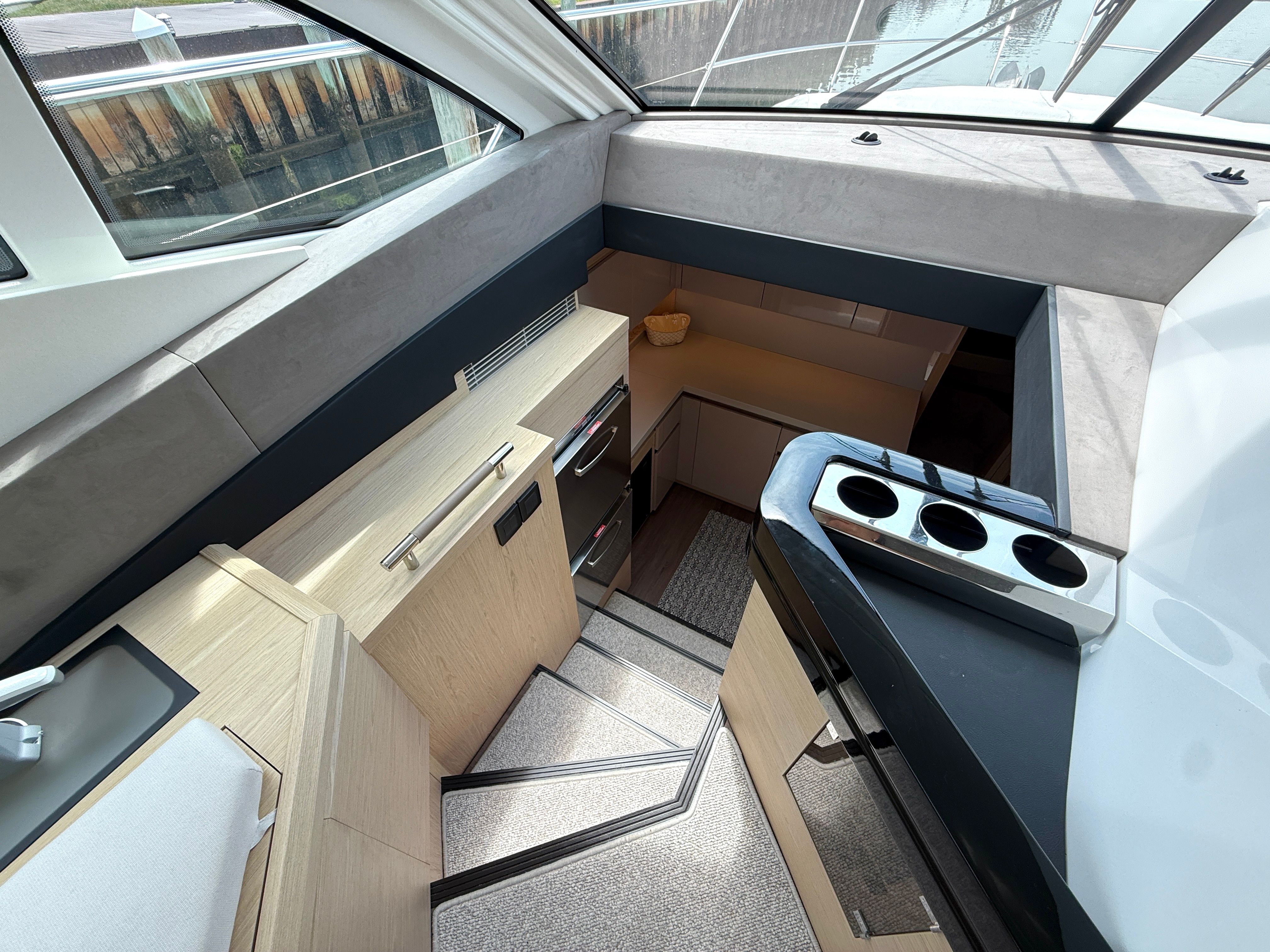 2020 Beneteau 50 Gran Turismo SportFly - 23