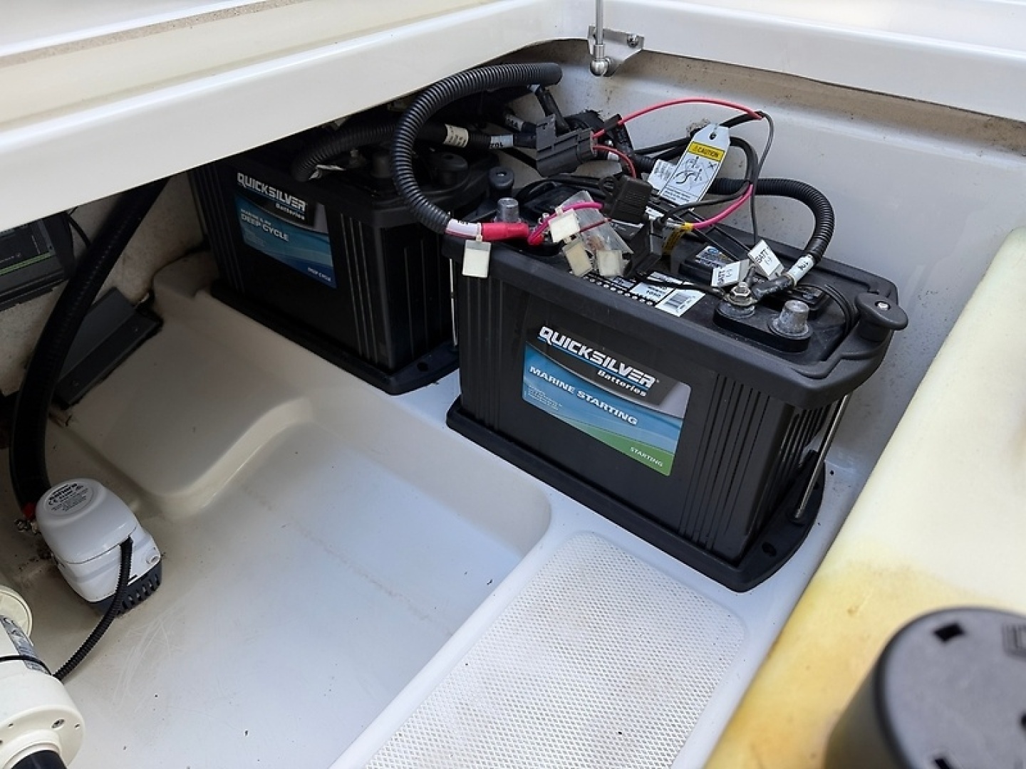 2020 Boston Whaler Vantage 230 - Image 35