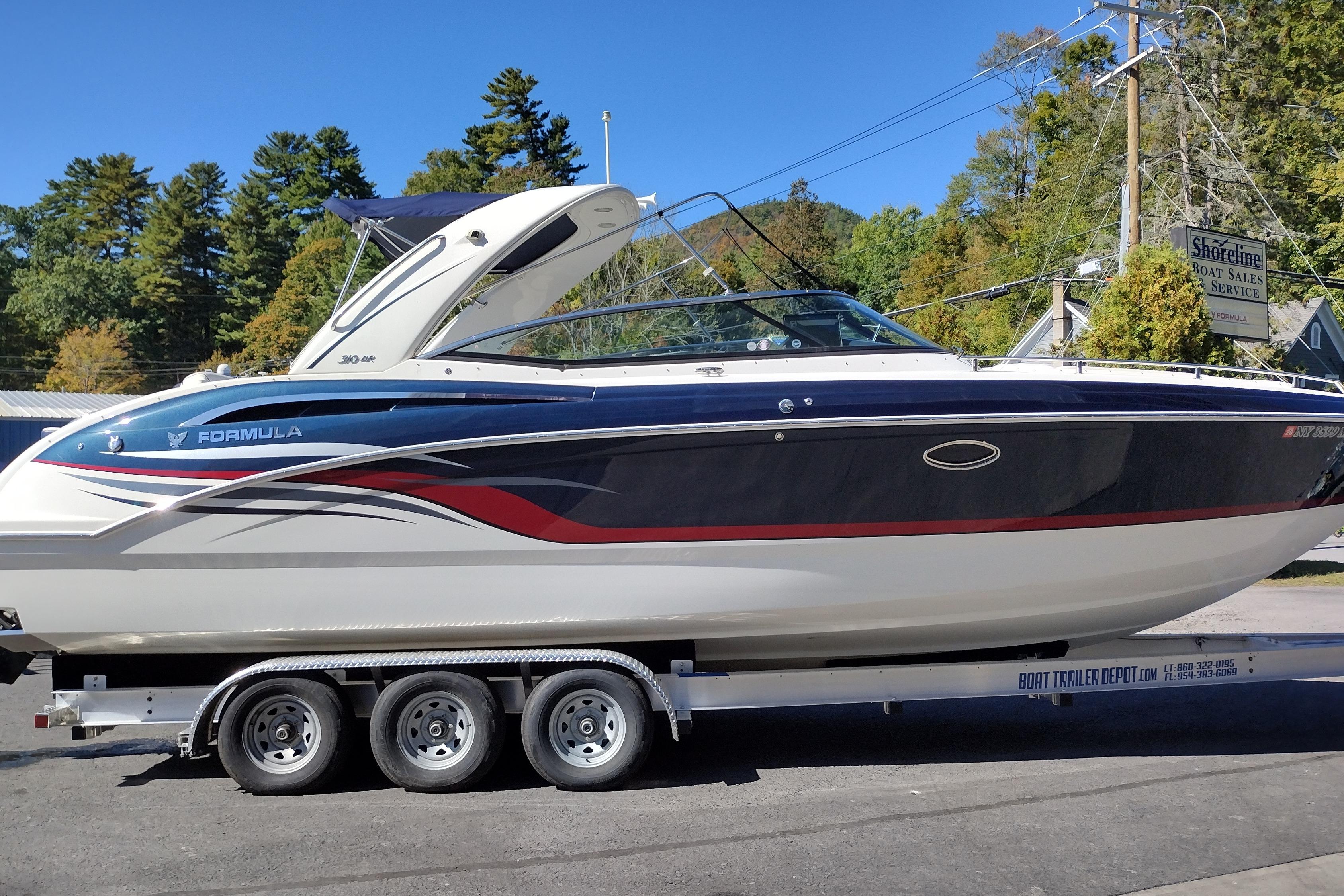 2022 Formula 310 Bowrider