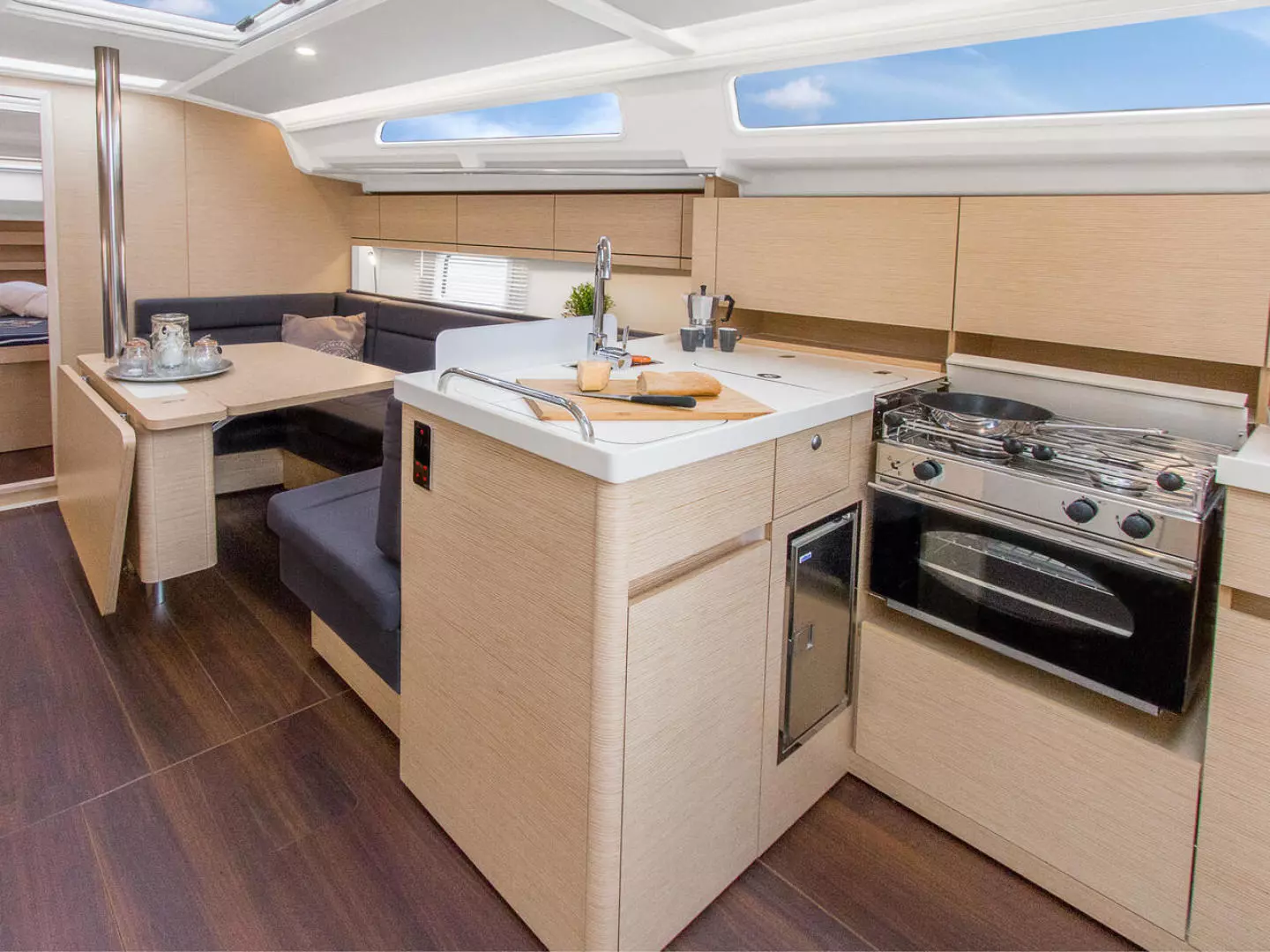 2025 Hanse 388 - Image 18