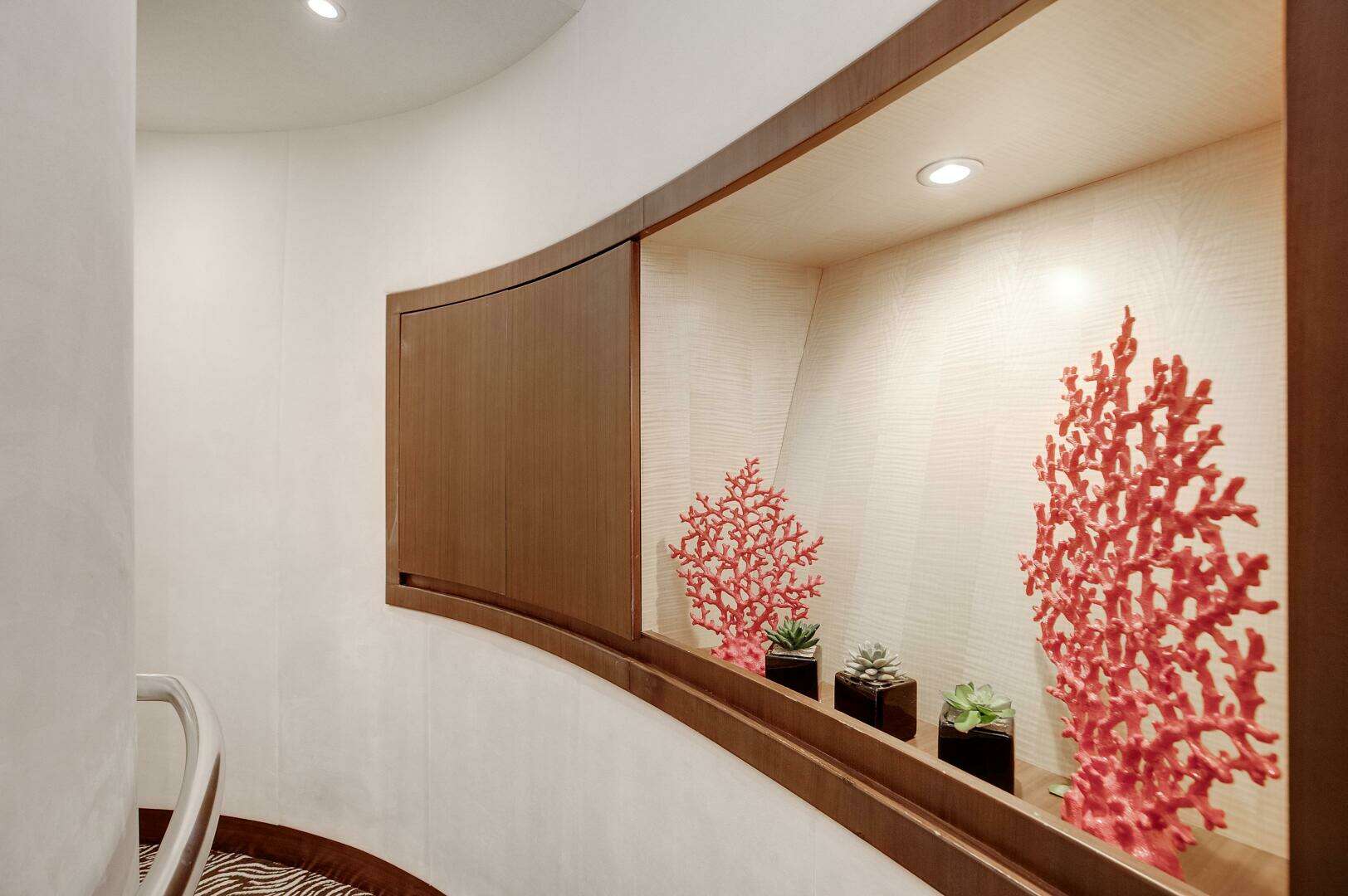2015 Ocean Yachts 64 Convertible - Image 8
