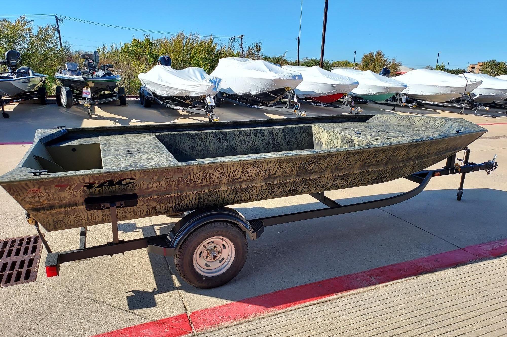 2026 Tracker Grizzly 1754 Utility