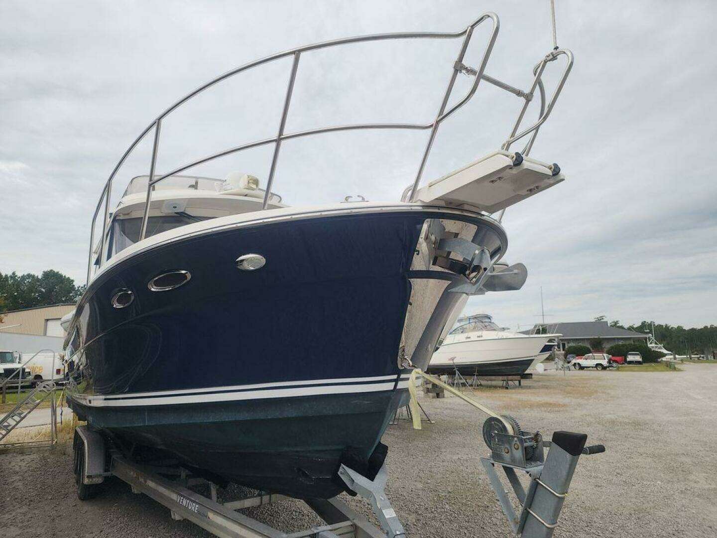 2020 Cutwater C-32 CB - Image 3
