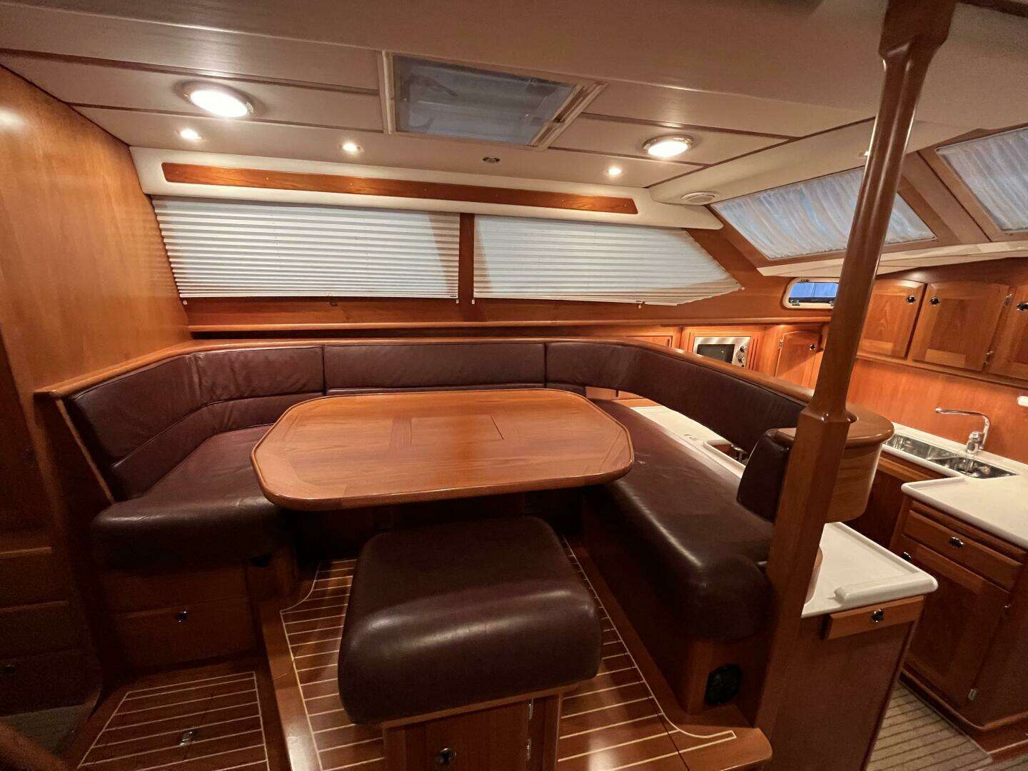 2003 Fantasi 44 Pilot House - Image 47