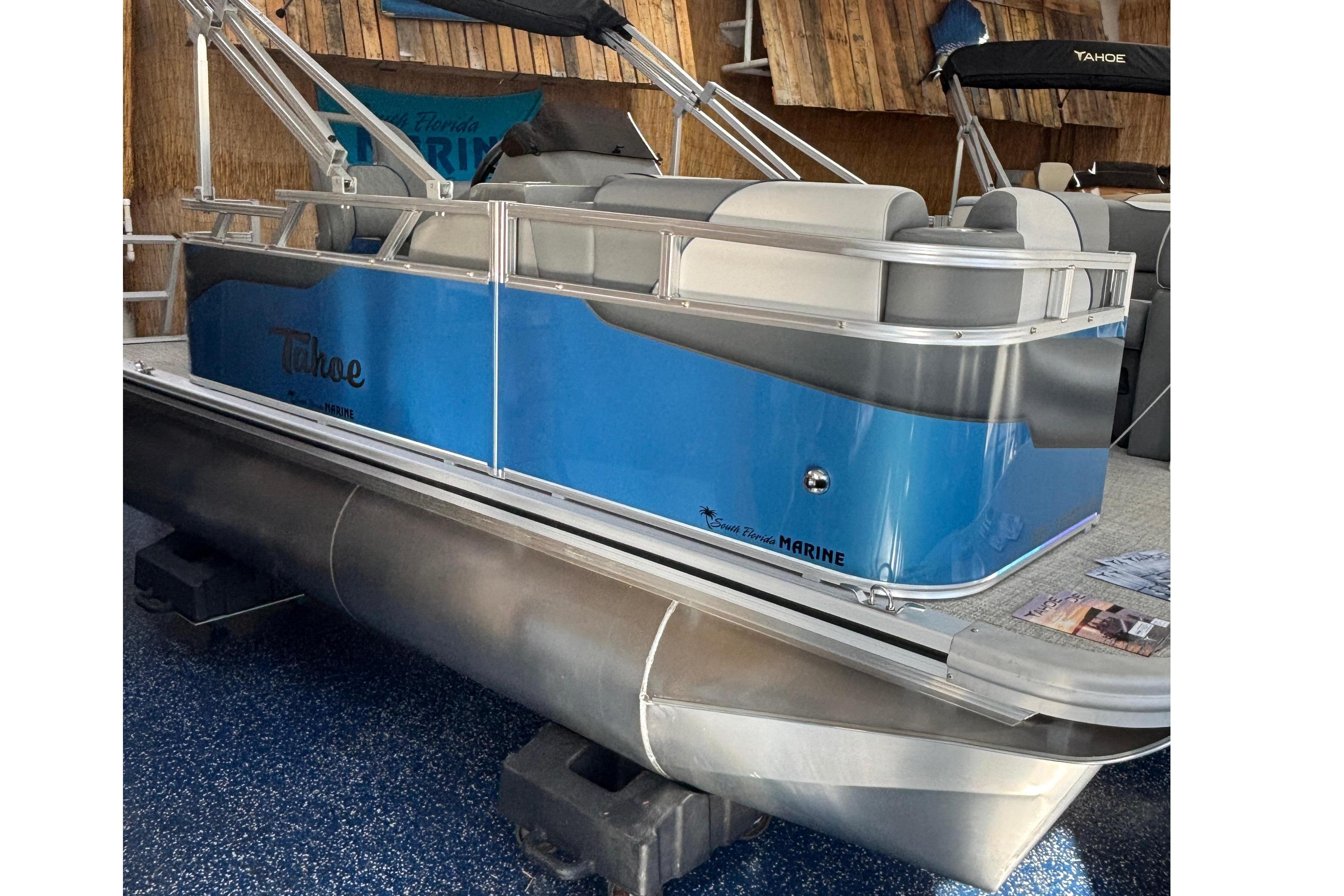 2025 Tahoe Pontoon 15 sport
