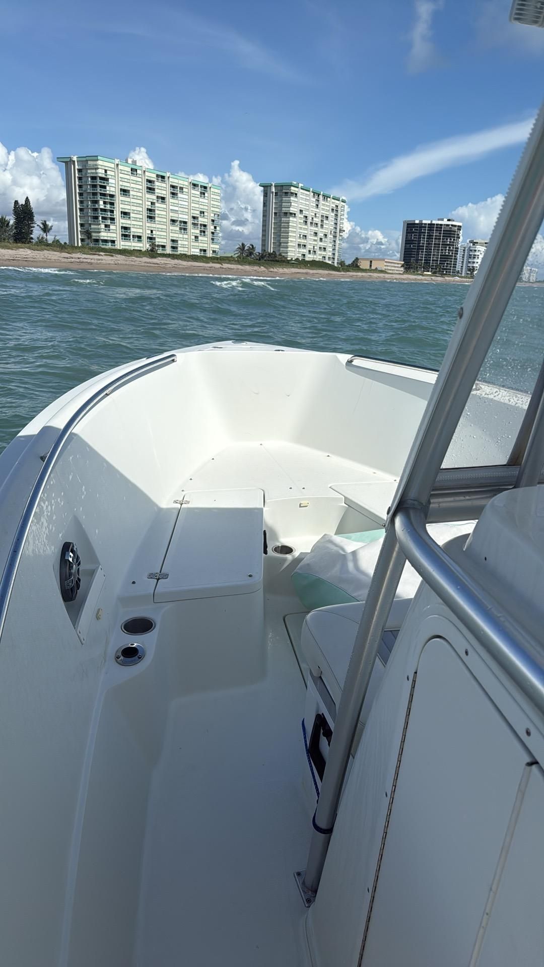 2008 Sailfish 2660 CC - 12