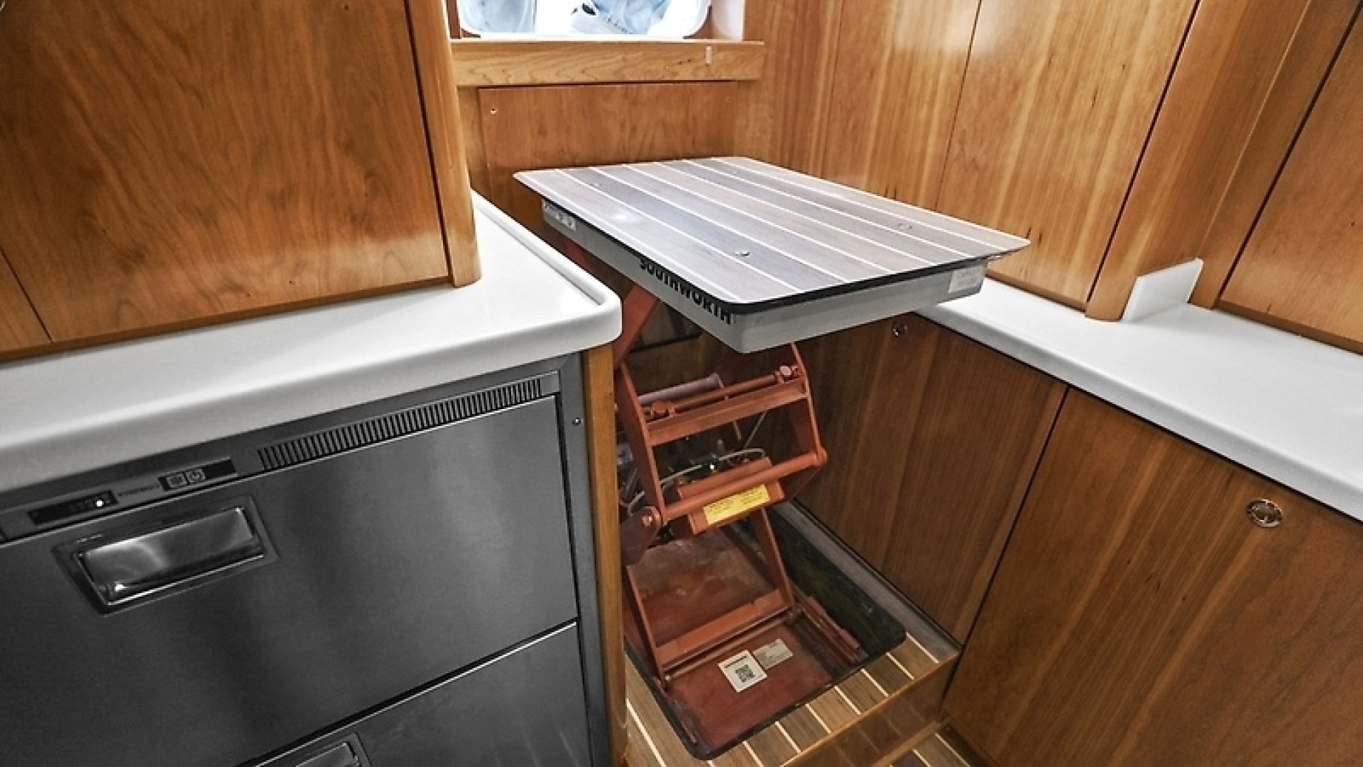 2024 Albemarle 41 Express - Image 43