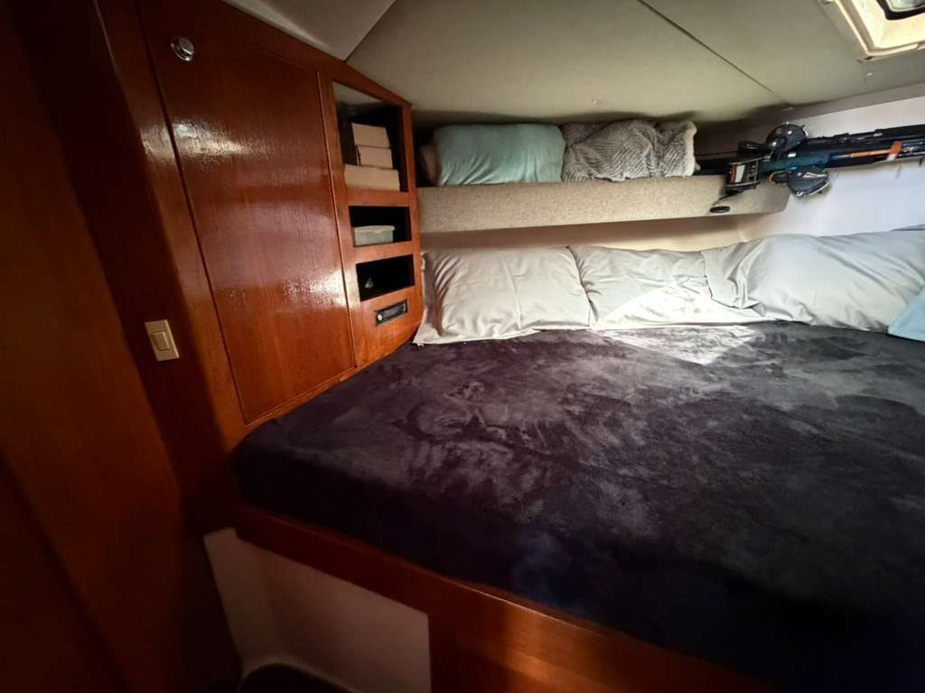 2000 Luhrs Tournament 340 Convertible - 48