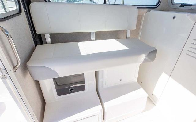 2025 Parker 2520 XLD Sport Cabin - 7