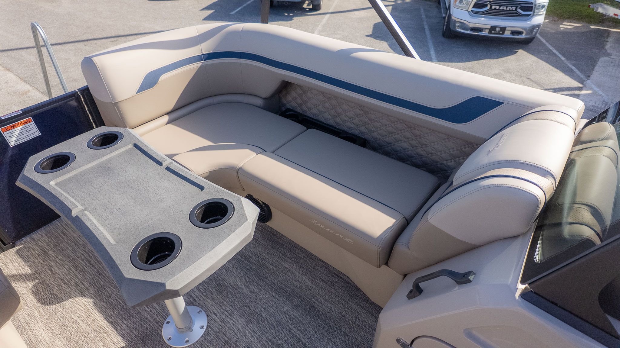 2026 Bennington 22 S STERN RADIUS - 13