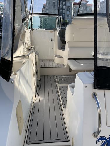 2006 Cruisers Yachts 320 Express - 15