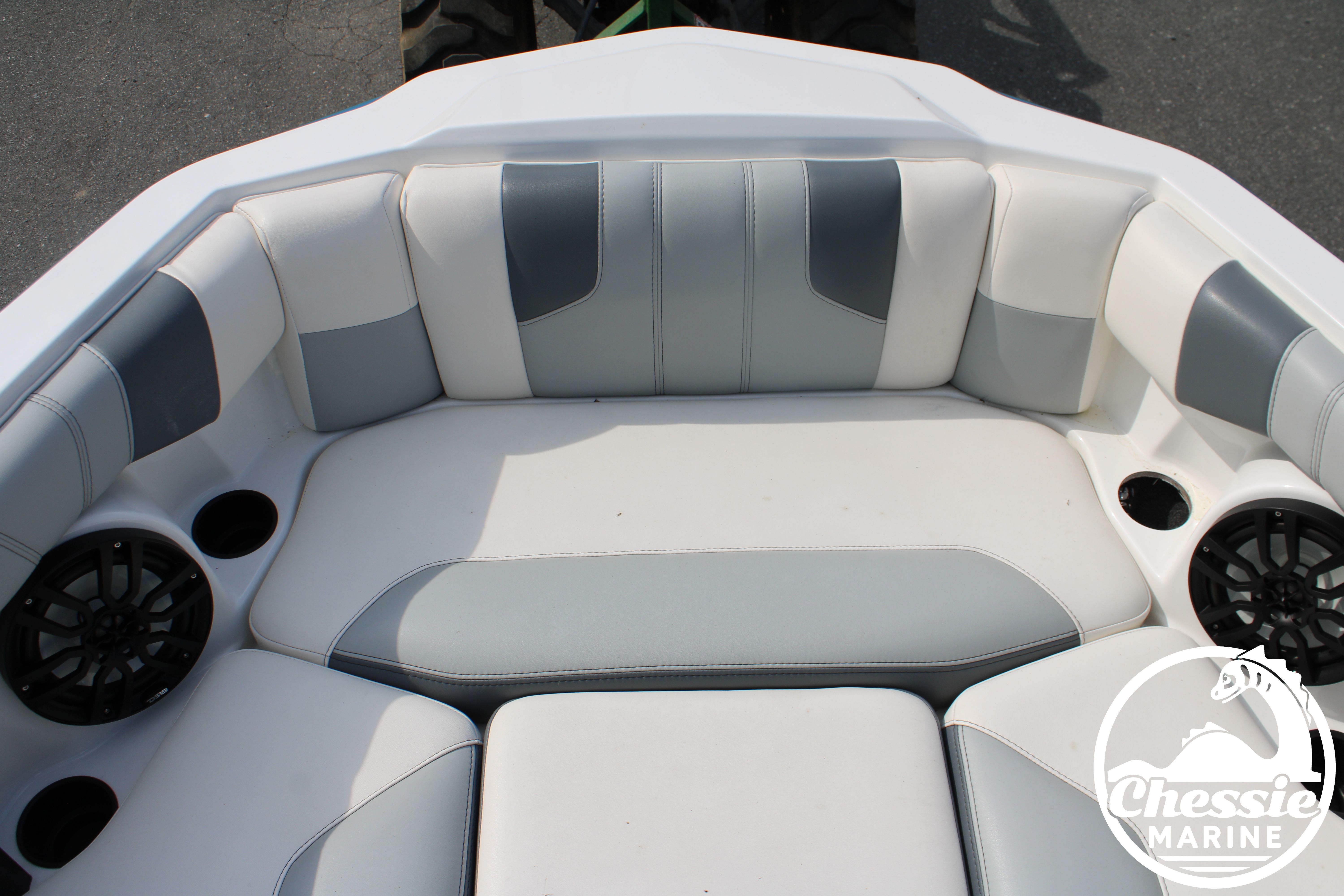 2024 Malibu Wakesetter 21 LX-r - 22