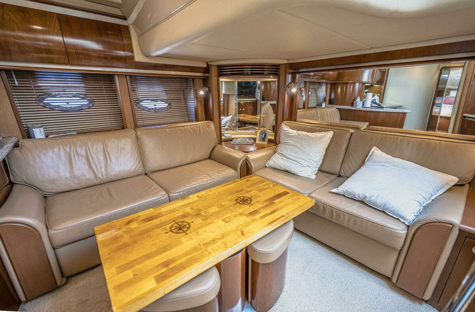 2005 Sea Ray 500 Sundancer - Image 25
