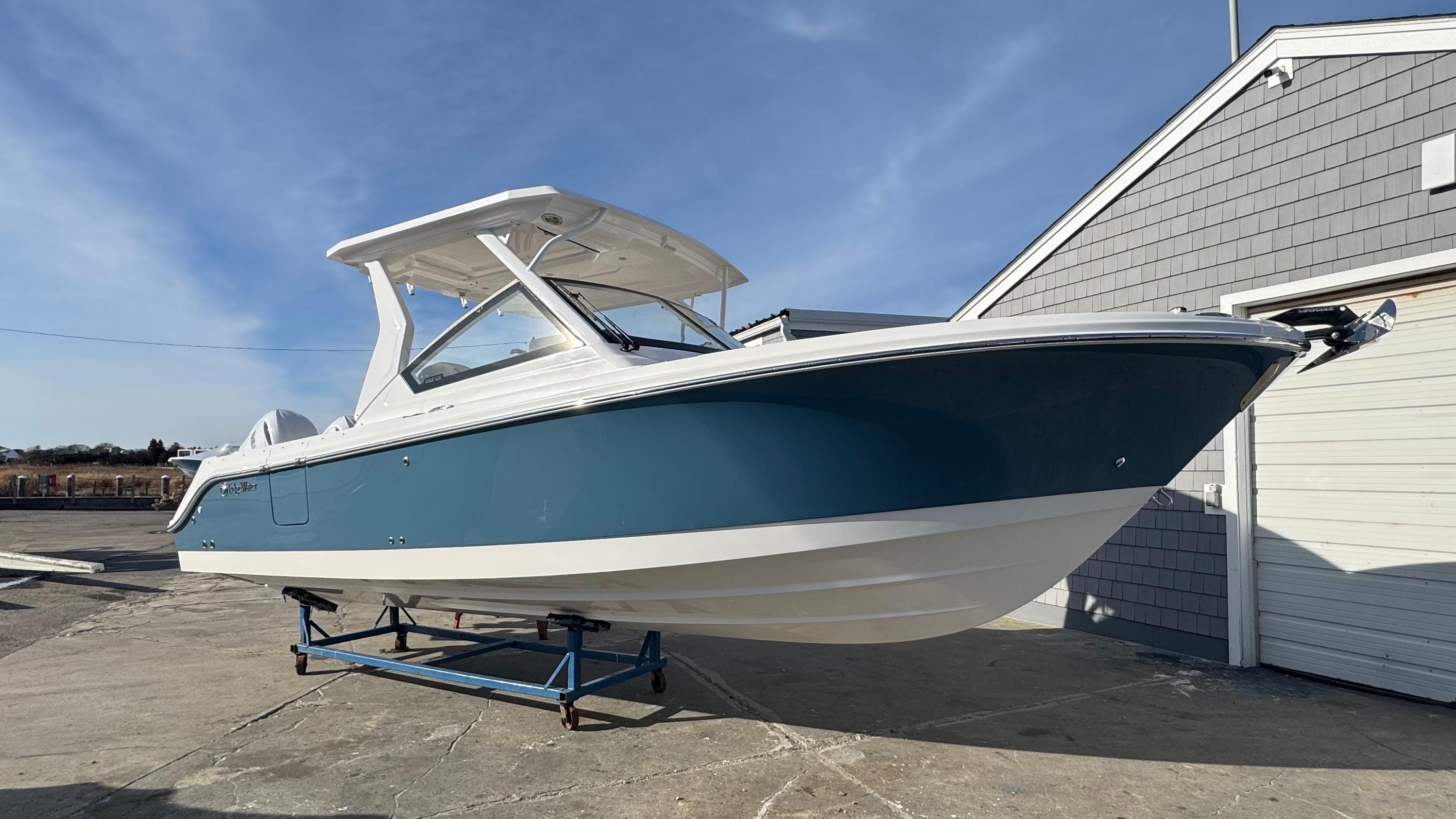 2026 Edgewater 262CX Crossover