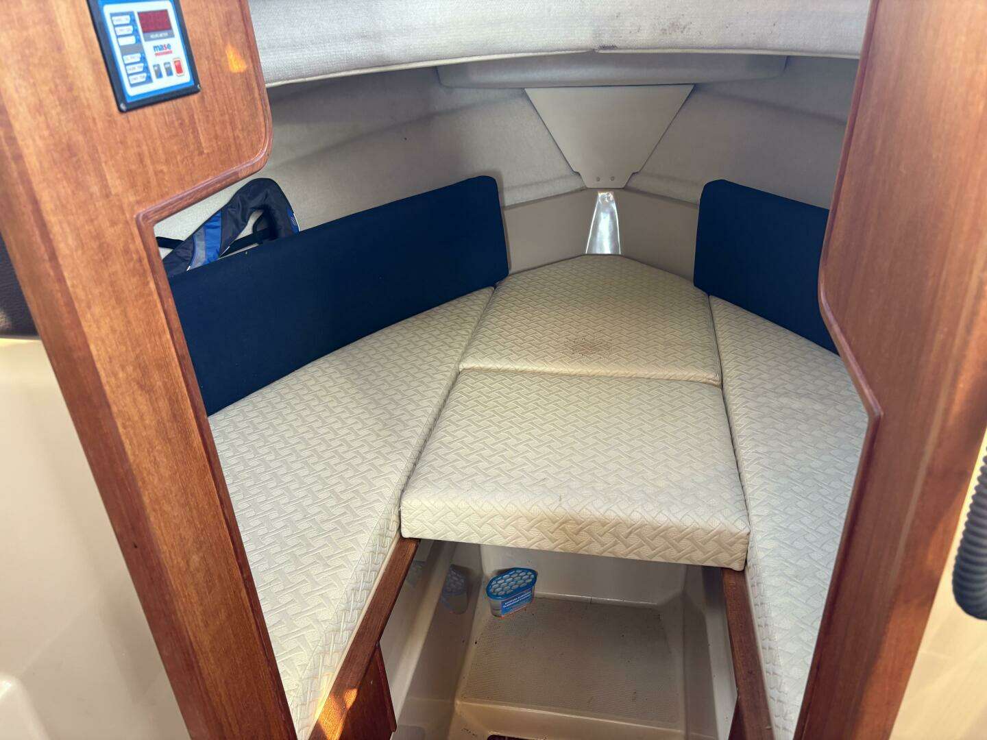 2014 Ranger Tugs R-27 - Image 30