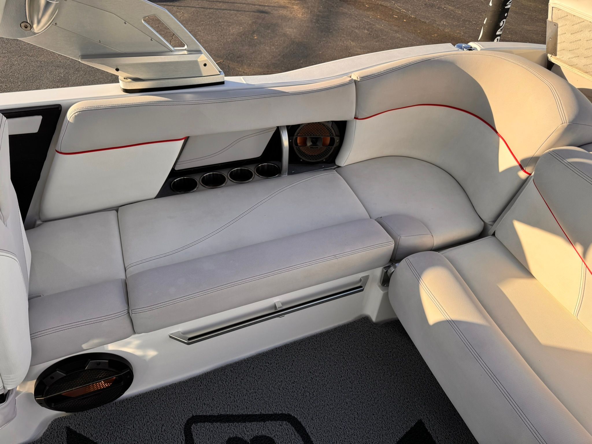 2018 MASTERCRAFT X23 - Image 19