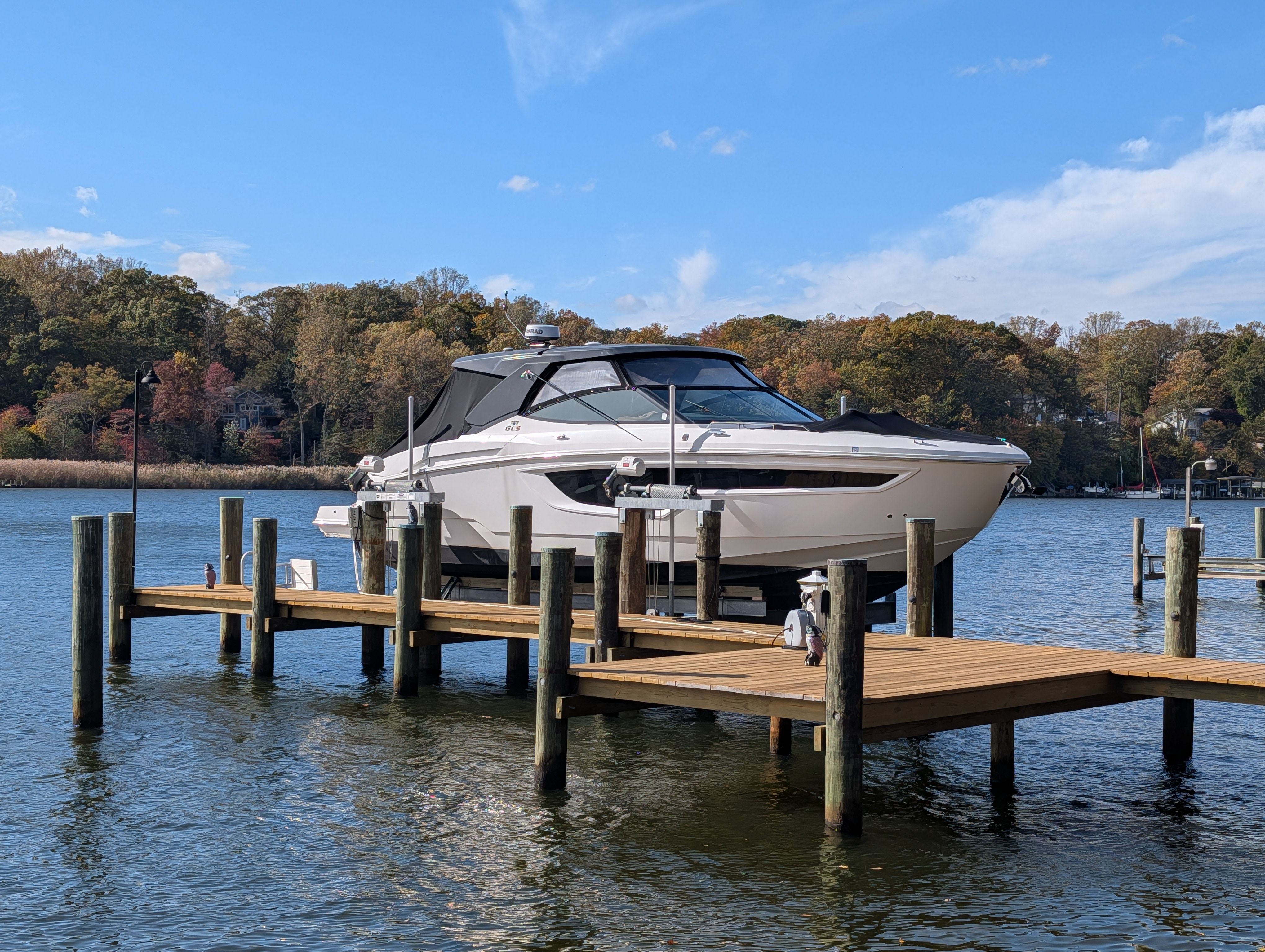 2021 Cruisers Yachts 38 GLS