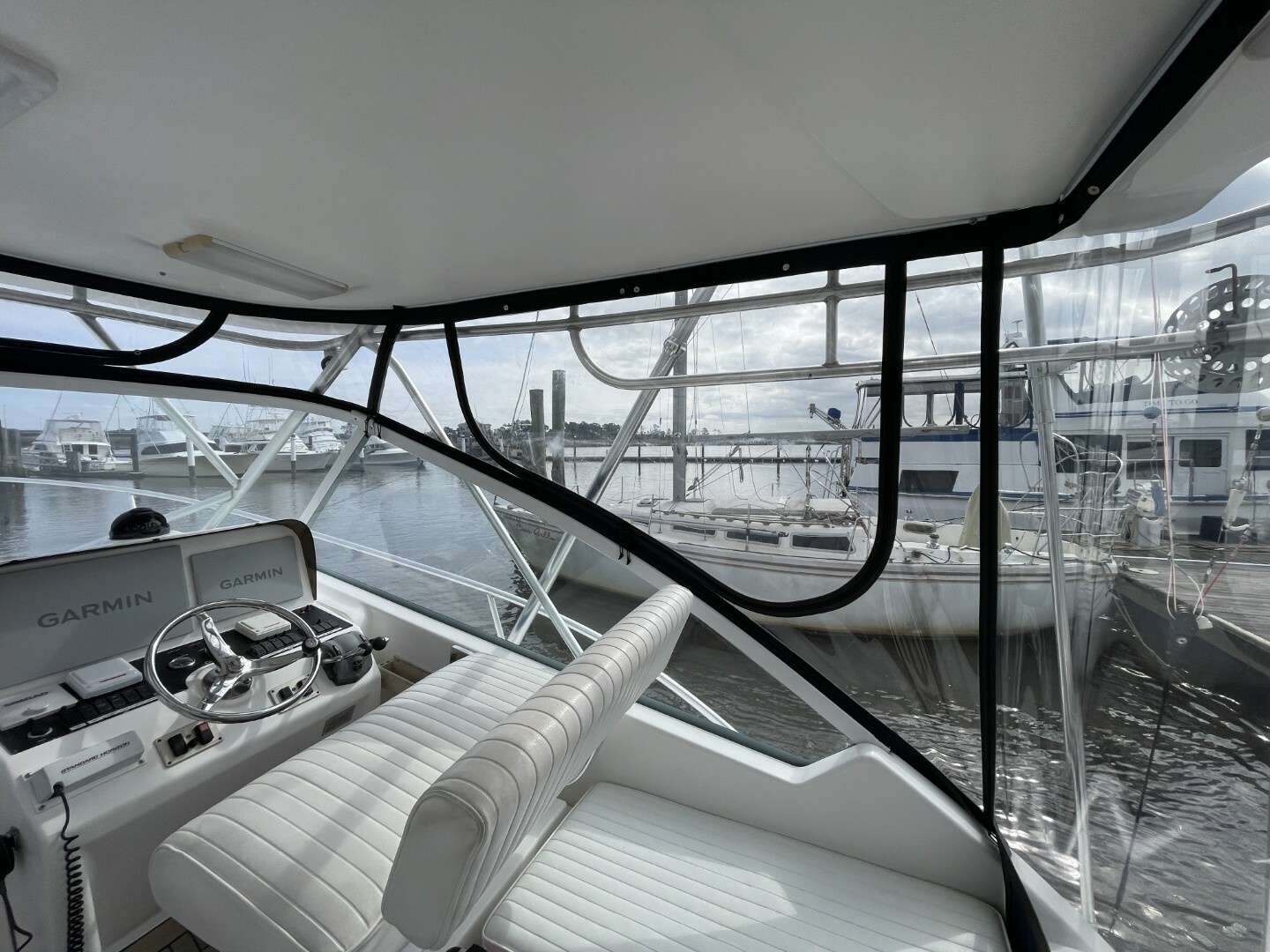 2007 Luhrs 31 Open - Image 32