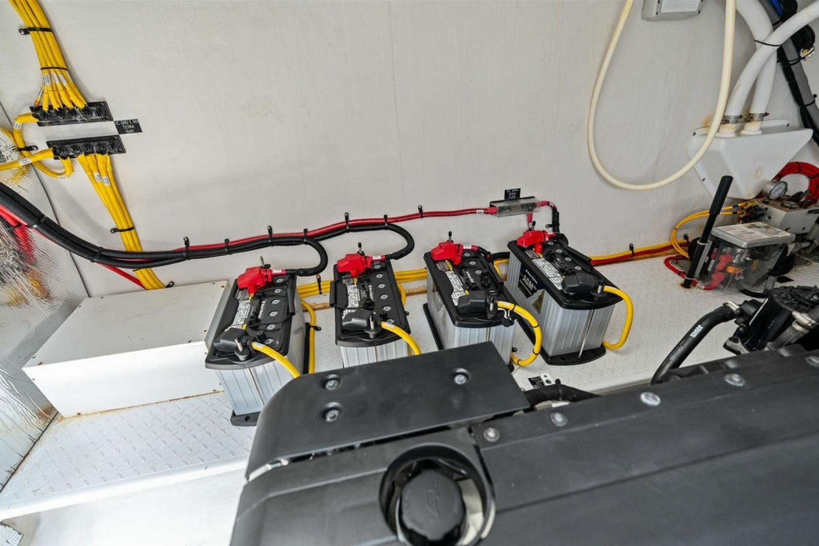 2022 Cruisers Yachts 46 CANTIUS - Image 54