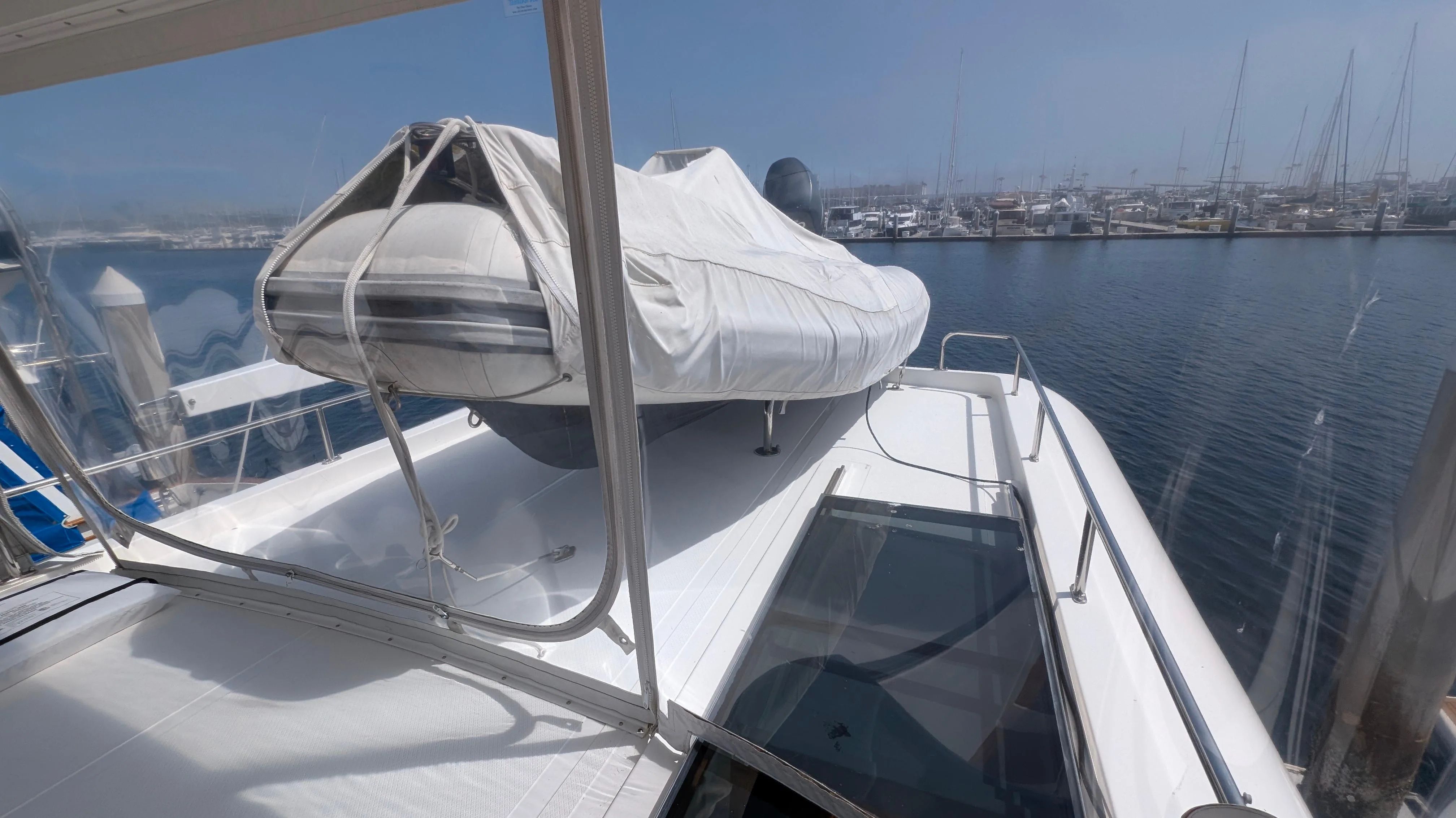 2004 Johnson Motor Yacht - 19