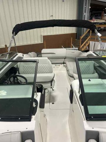 2025 Sea Ray SLX 280 - 5