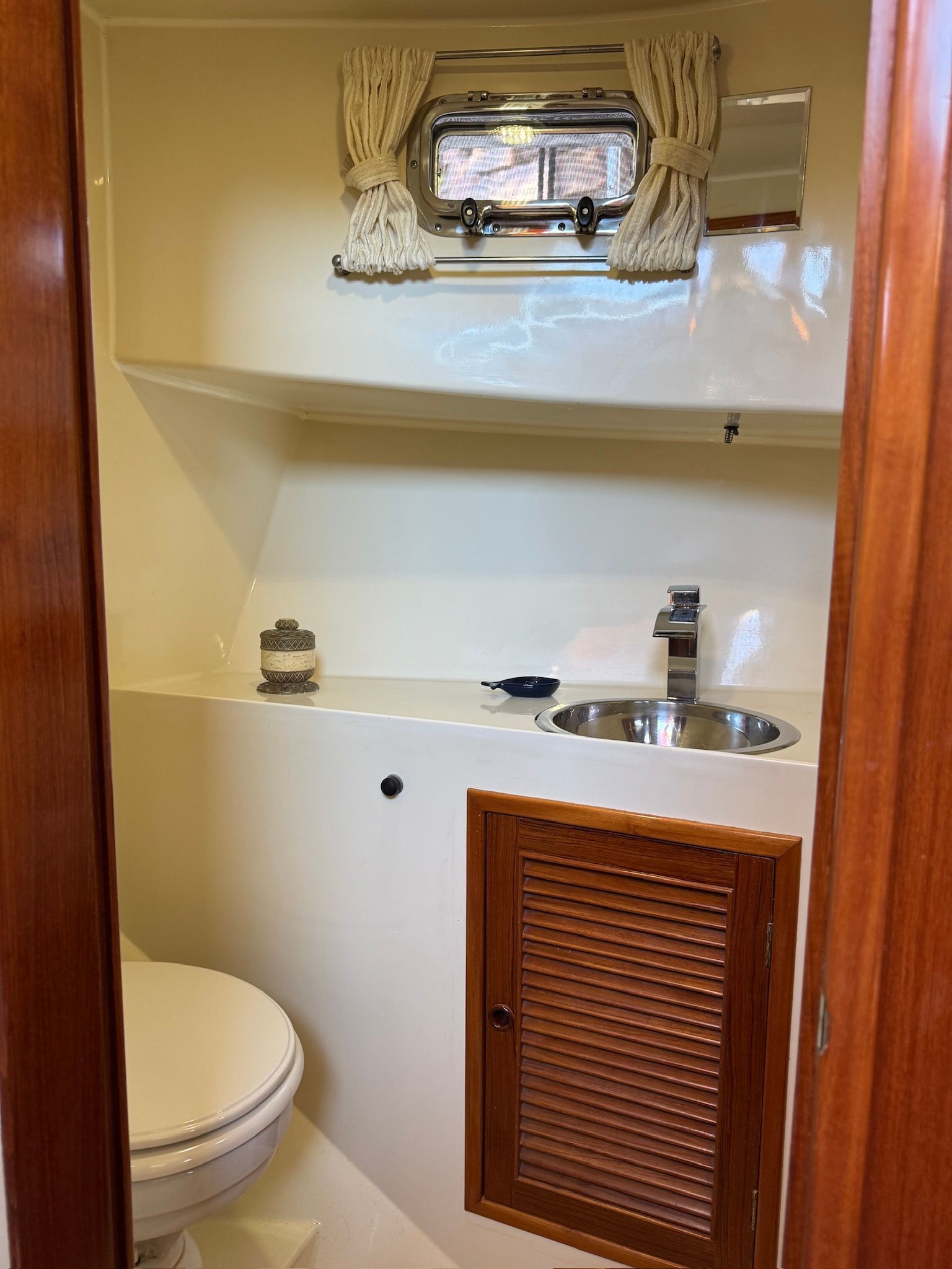 2005 Mariner Orient 38 - 11