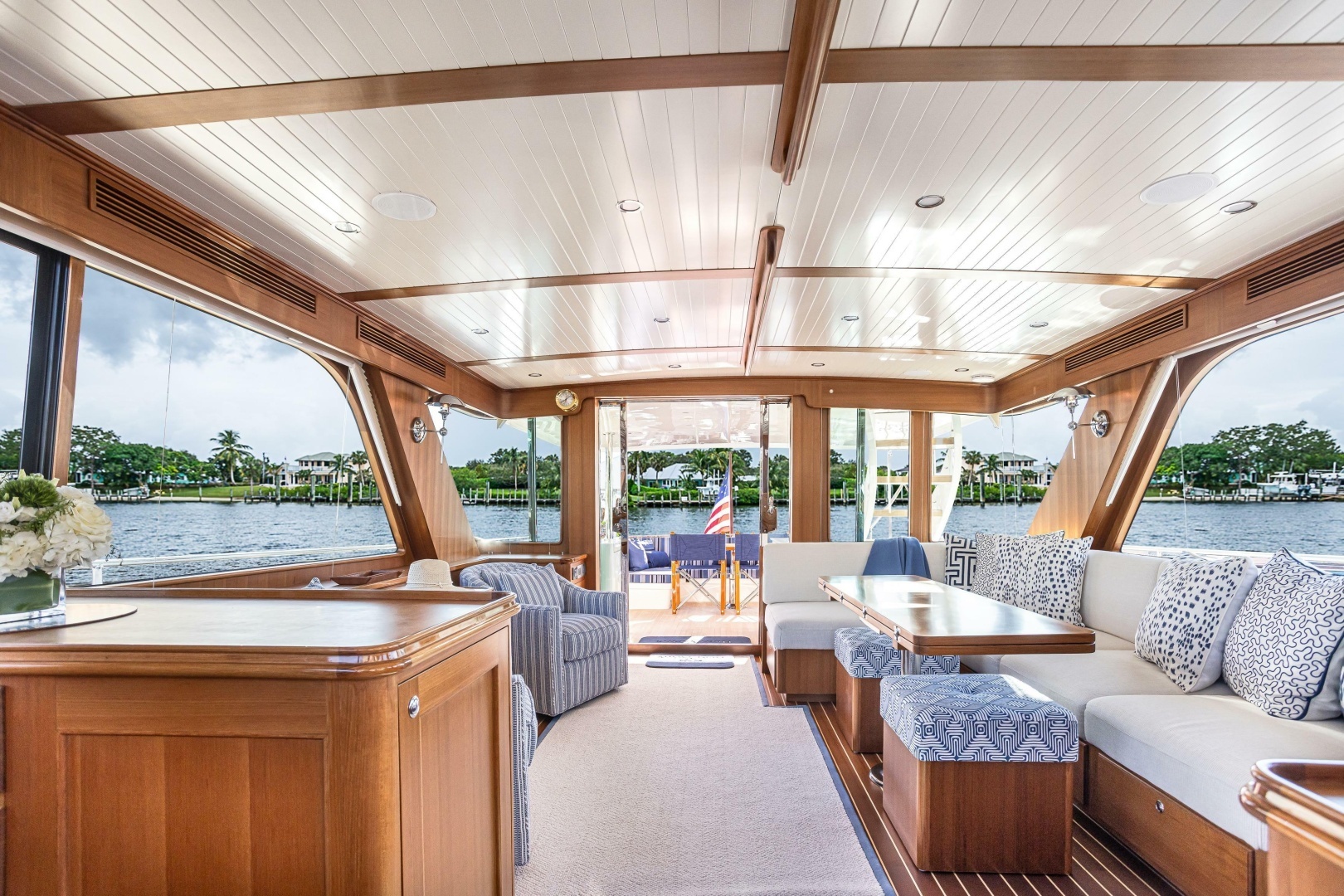 2027 Hunt Yachts 63 Express - Image 8