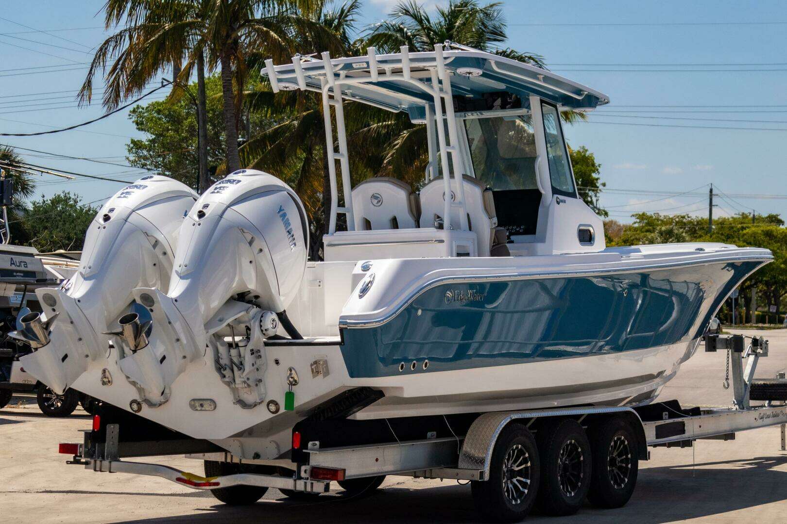 2025 Edgewater 325CC - Image 5