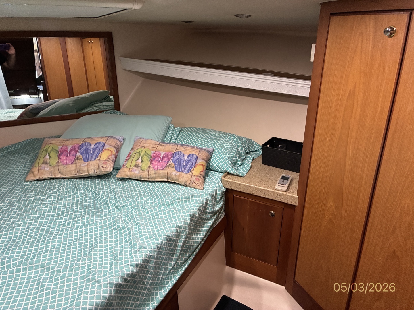 2005 Luhrs Convertible - Image 31