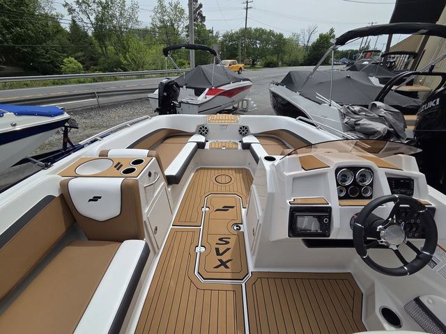 2026 Starcraft SVX OB 191 w/140hp and Trailer - 10