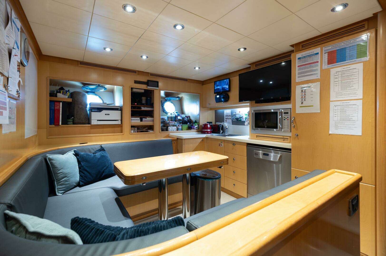 2007 CRN Pilothouse - Image 69