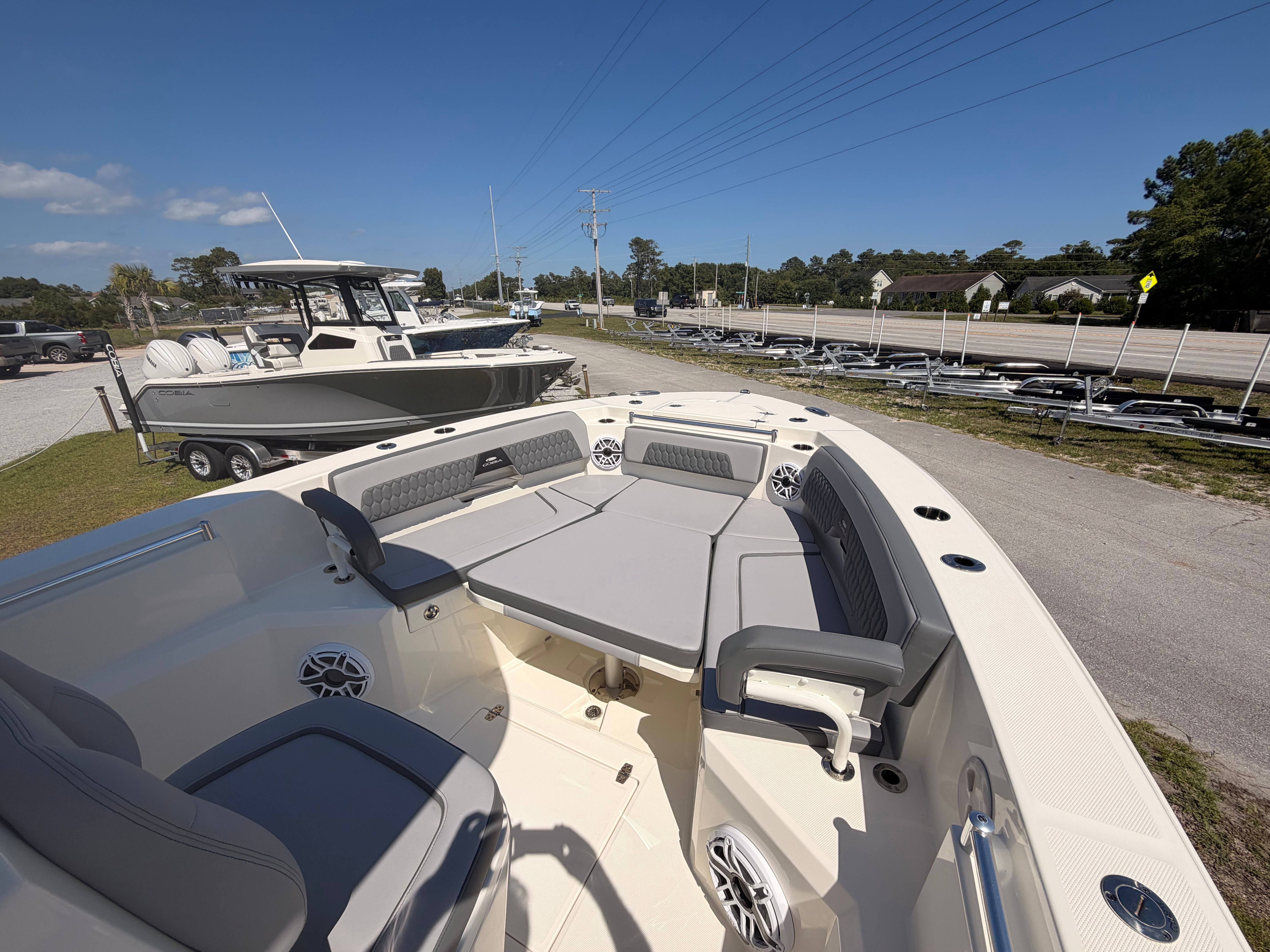 2026 Cobia 285CC - 19