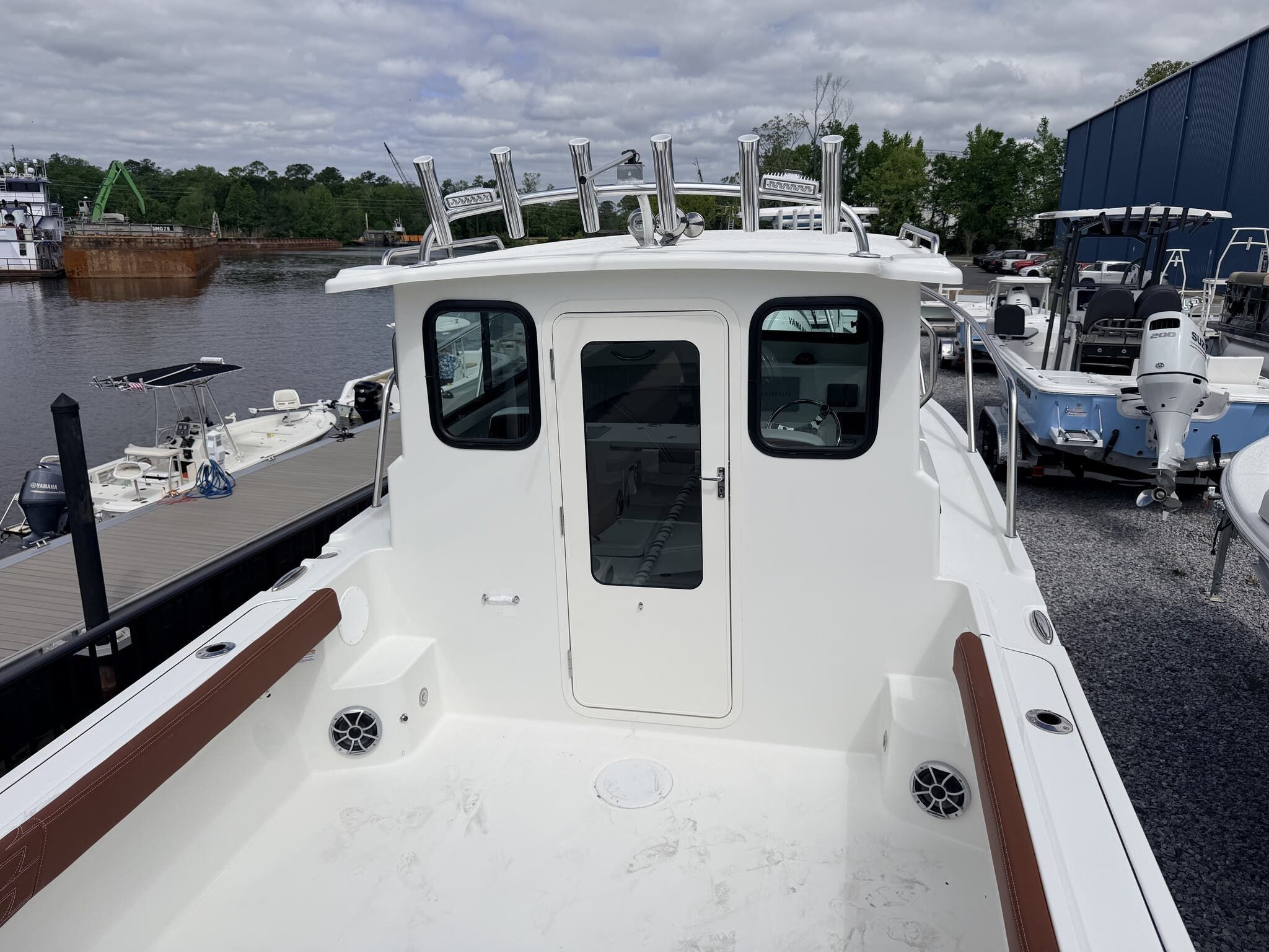 2026 Parker 227 Explorer WITH AC AND SEAKEEPER RIDE - 5