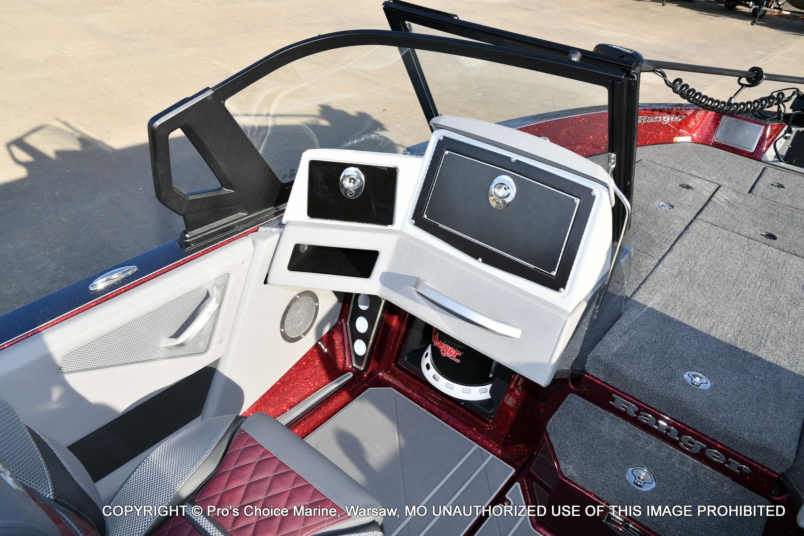 2026 Ranger 621FS Pro w/400HP Mercury Verado V-10 - 37